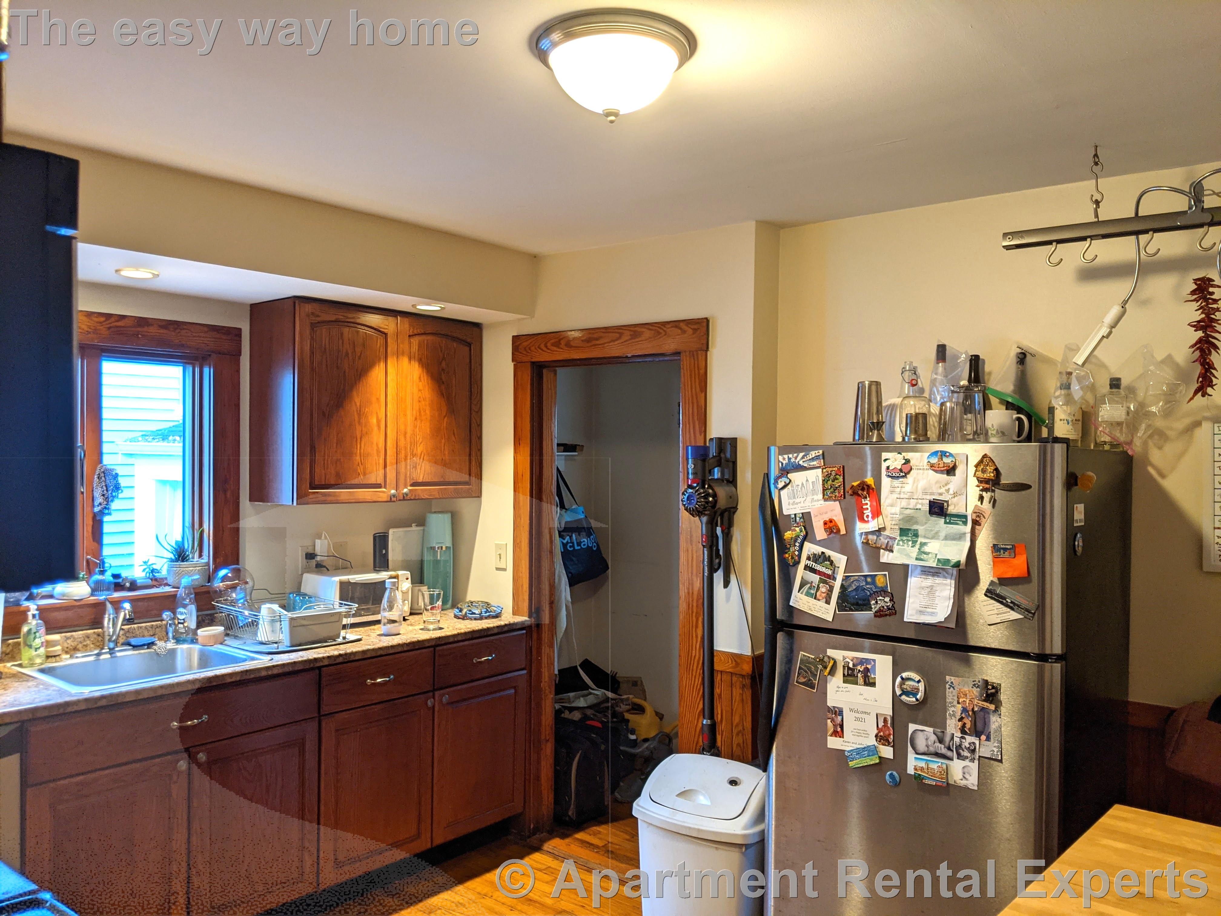 37 Irvington Rd, Tufts