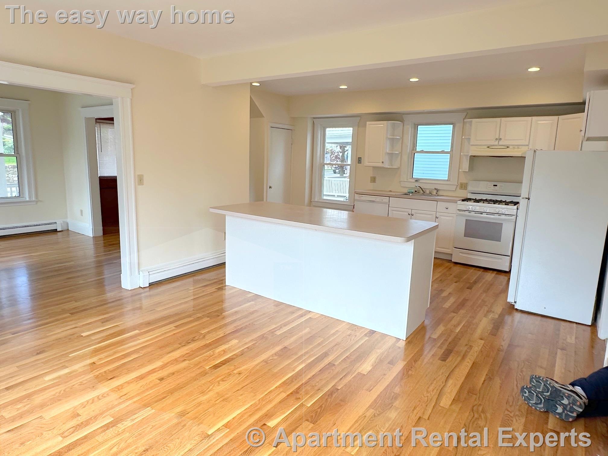 475 Belmont St, Belmont Line