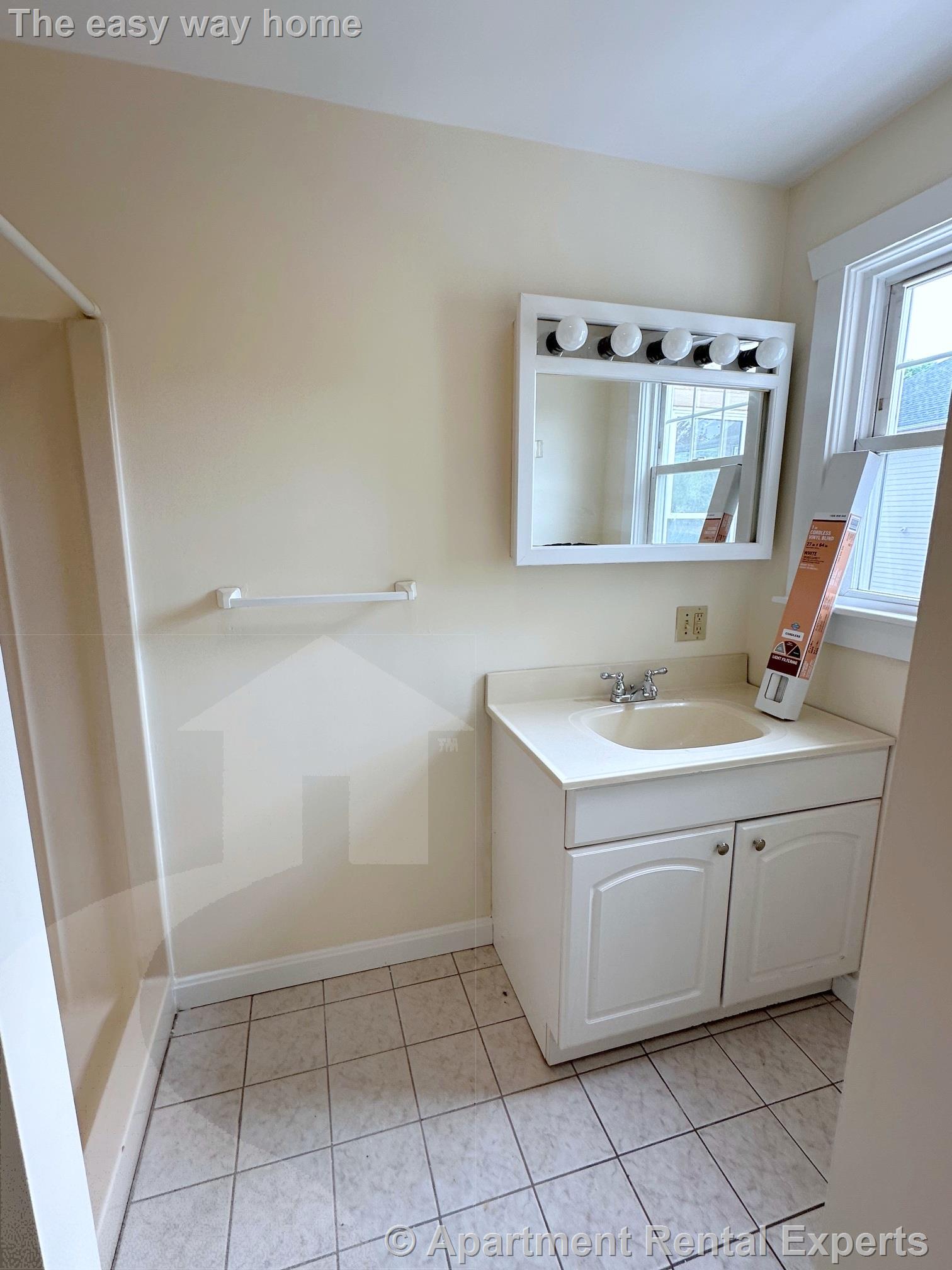 475 Belmont St, Belmont Line