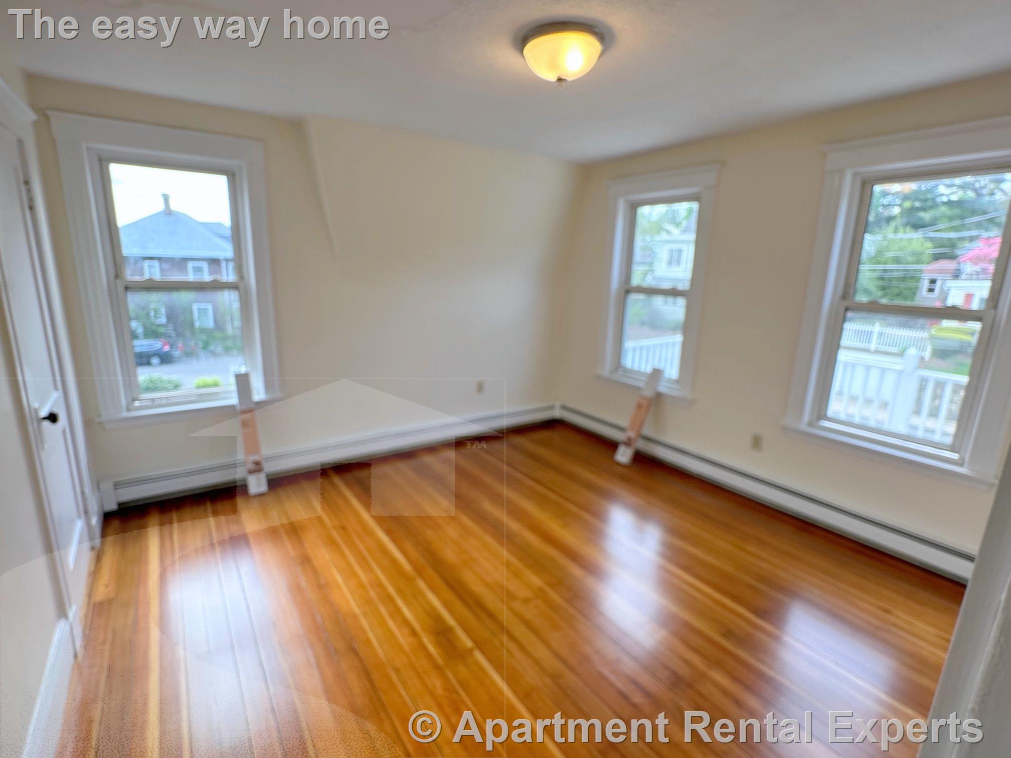 475 Belmont St, Belmont Line