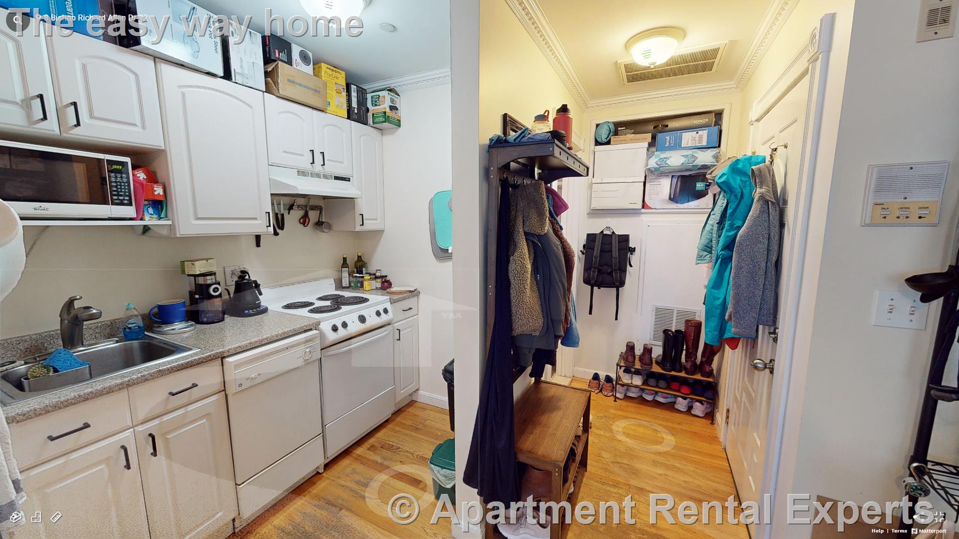 8 Bishop Allen Dr, Central Square