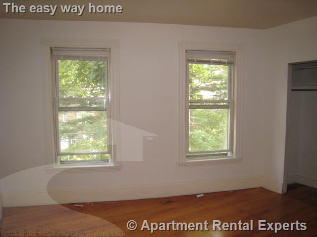 246 Beacon St, Baldwin