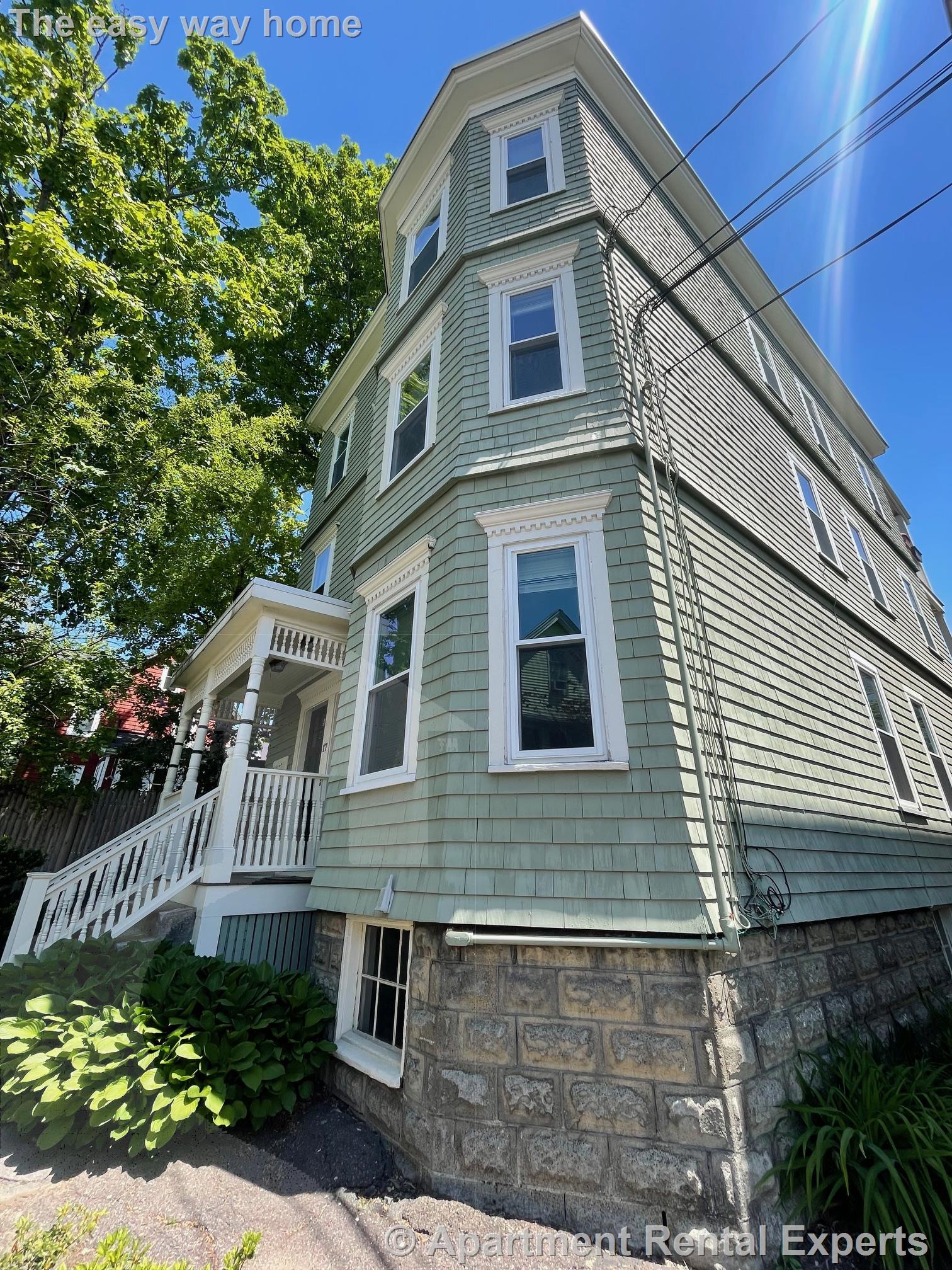 17 Belmont Sq, Porter Square