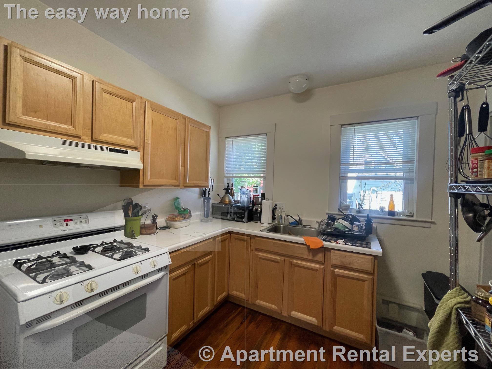 17 Belmont Sq, Porter Square