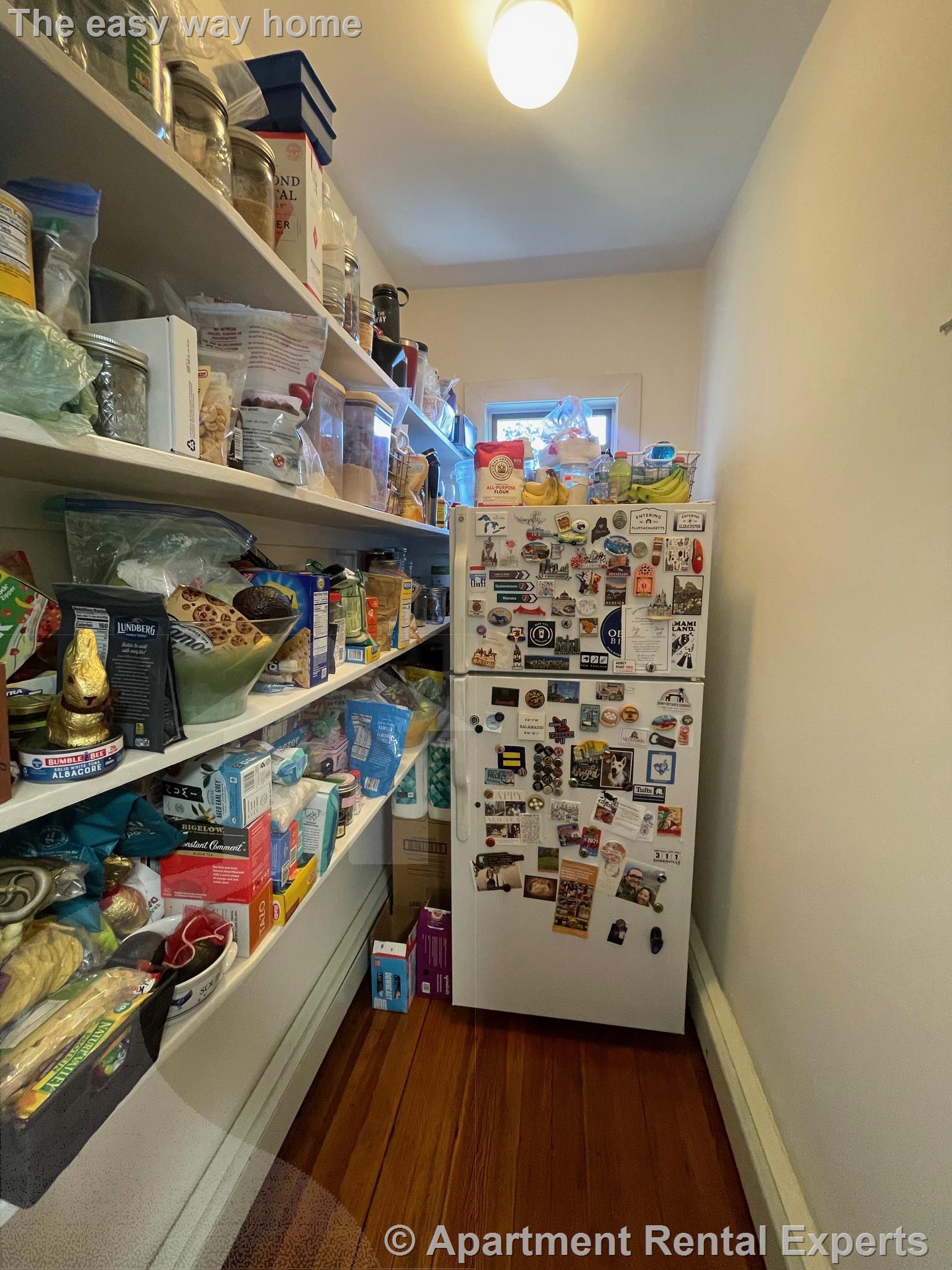 17 Belmont Sq, Porter Square