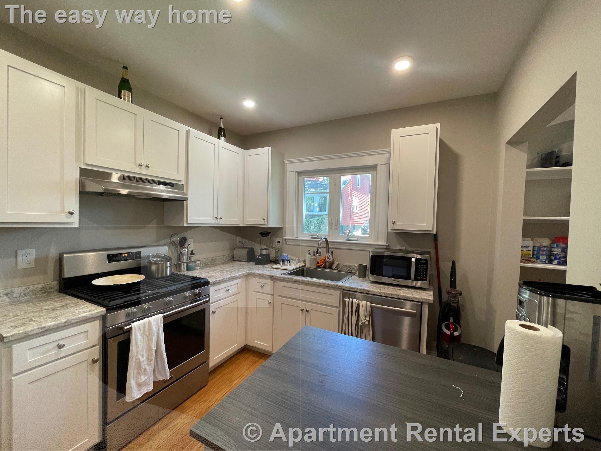 17 Belmont Sq, Porter Square