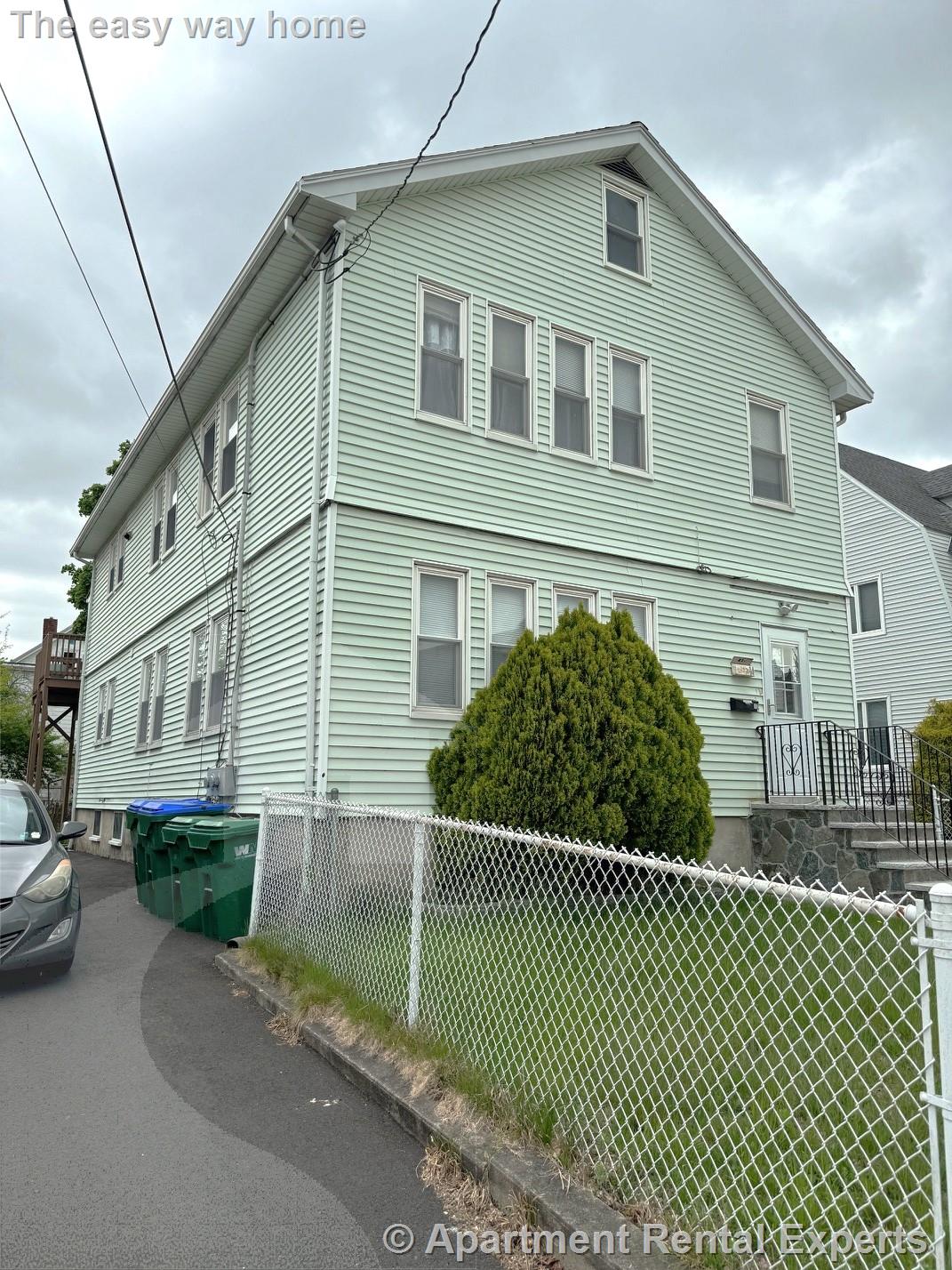 14 Second St, Medford Square