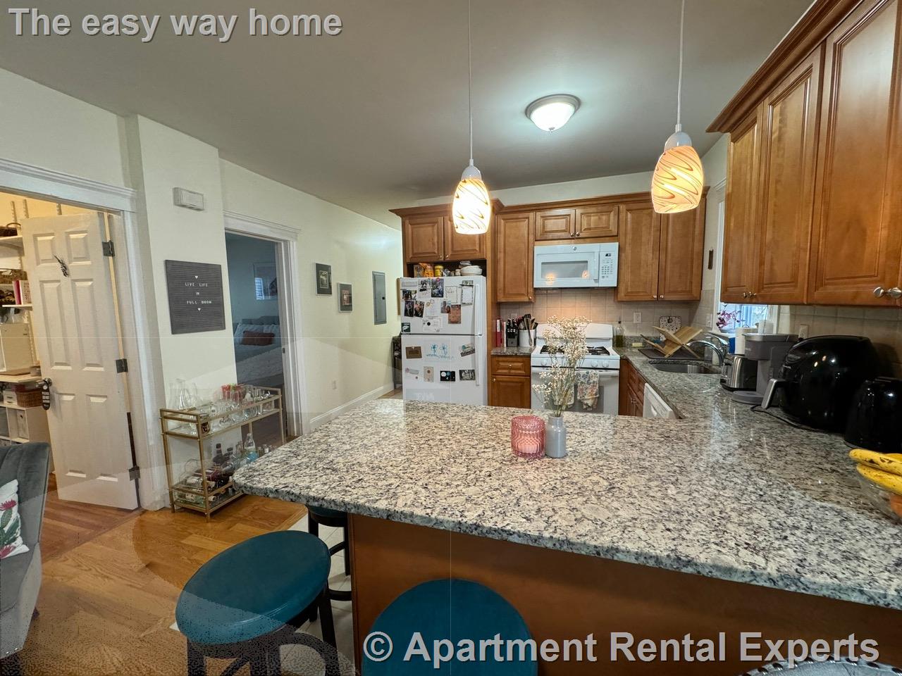 29-31 Belknap St, Teele Square