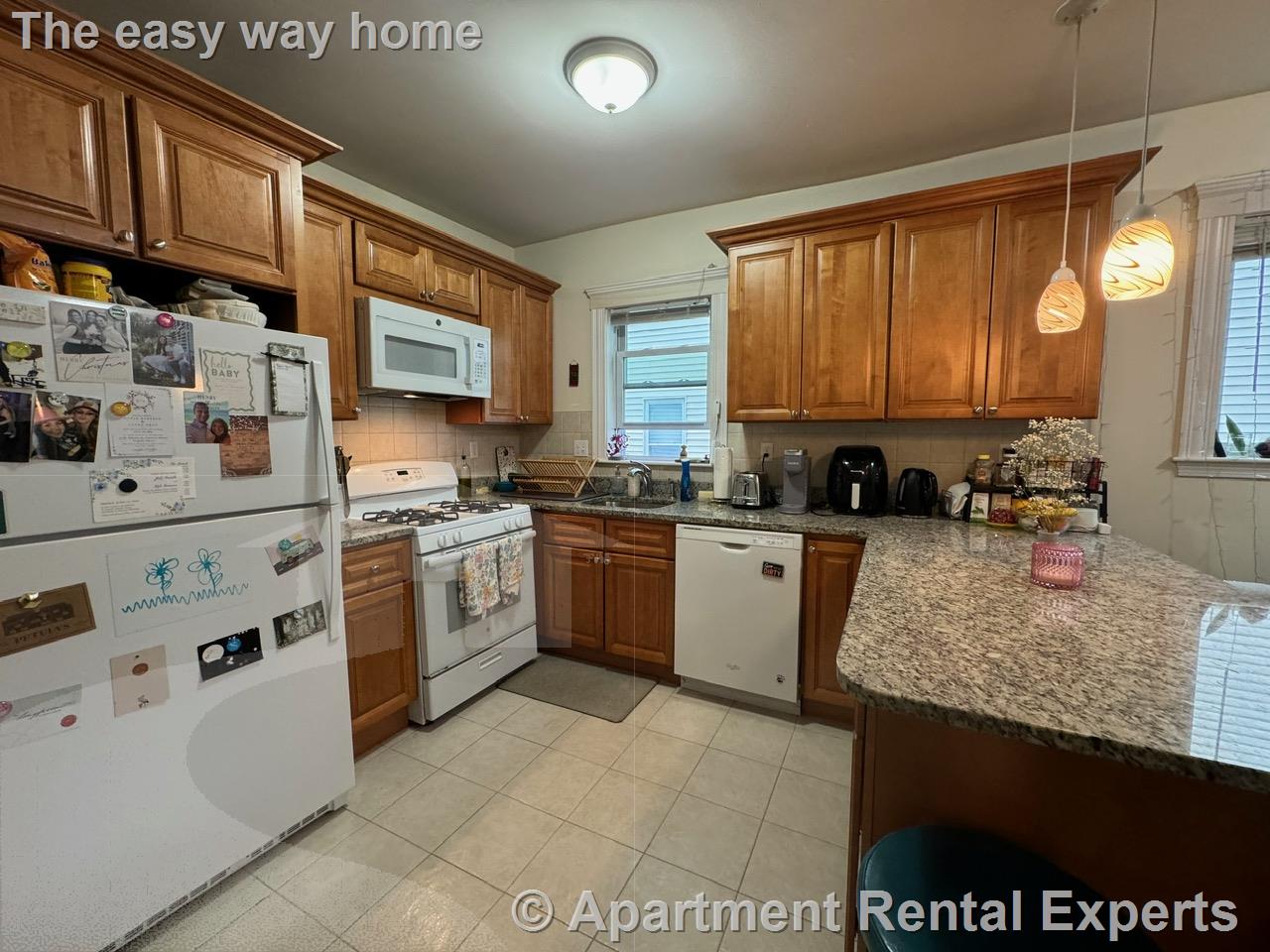 29-31 Belknap St, Teele Square