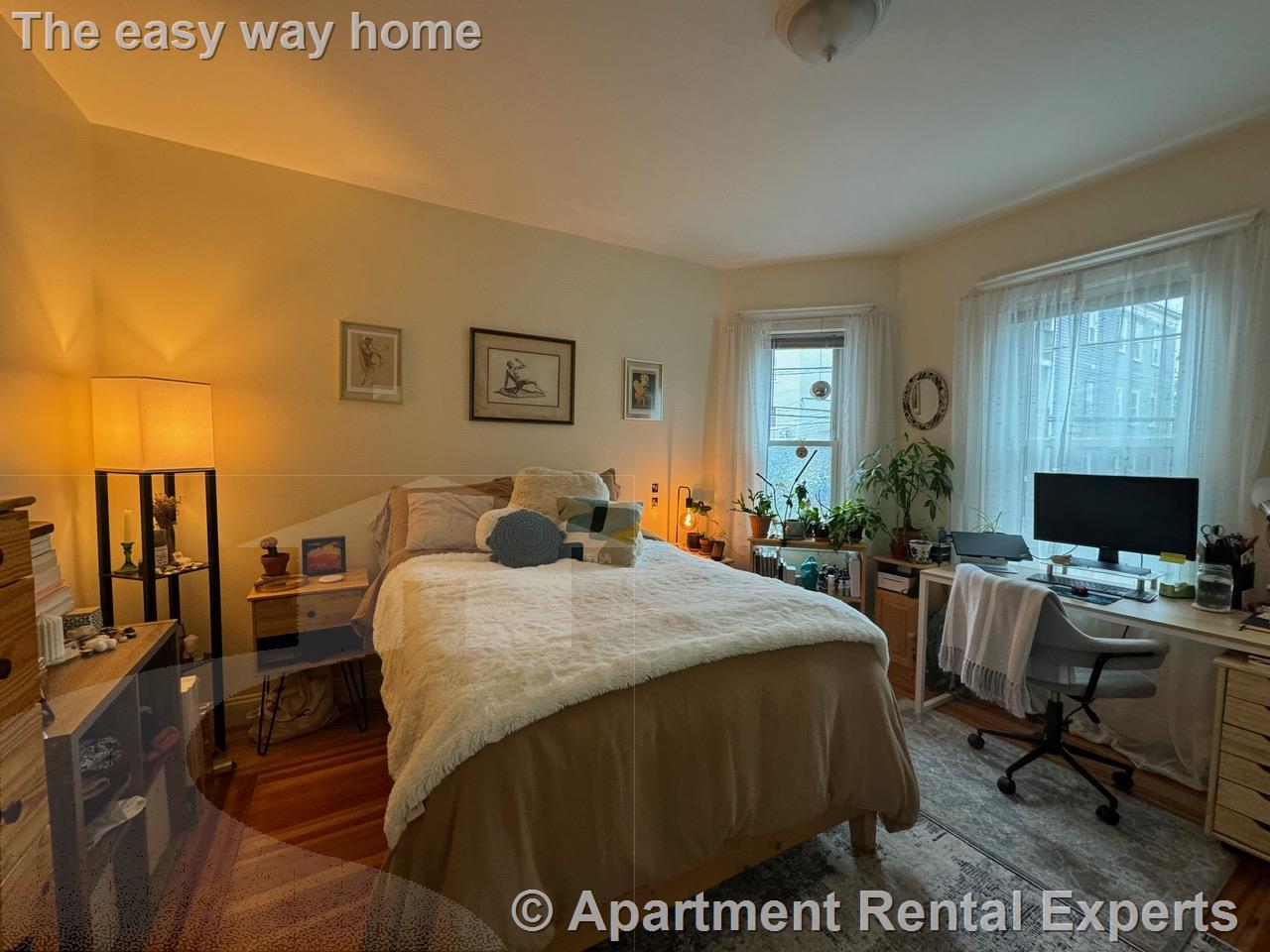 29-31 Belknap St, Teele Square