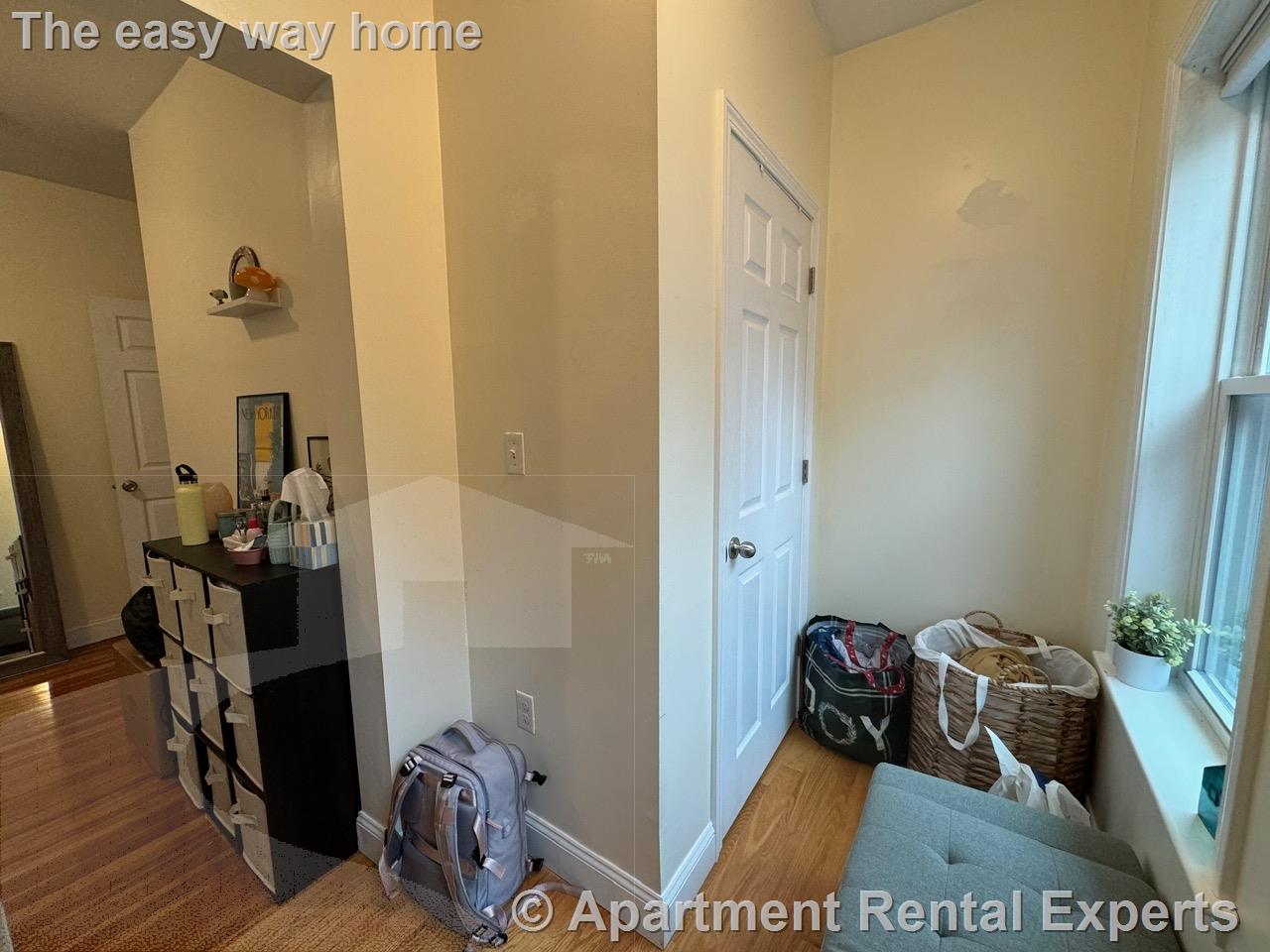 29-31 Belknap St, Teele Square