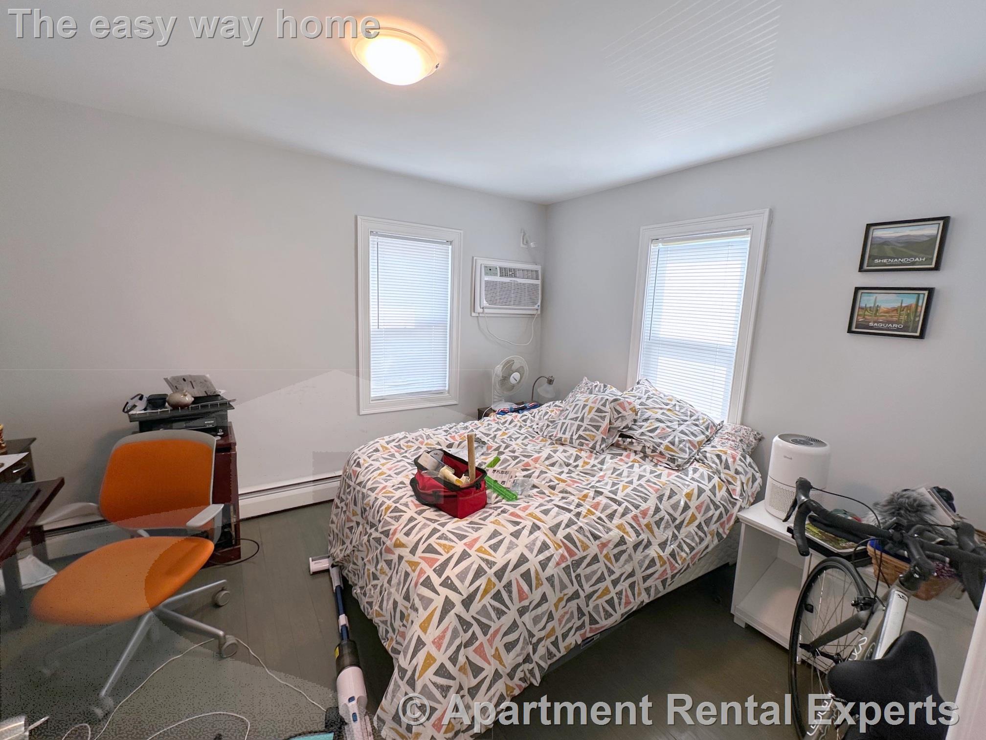 164 Charles St, East Cambridge