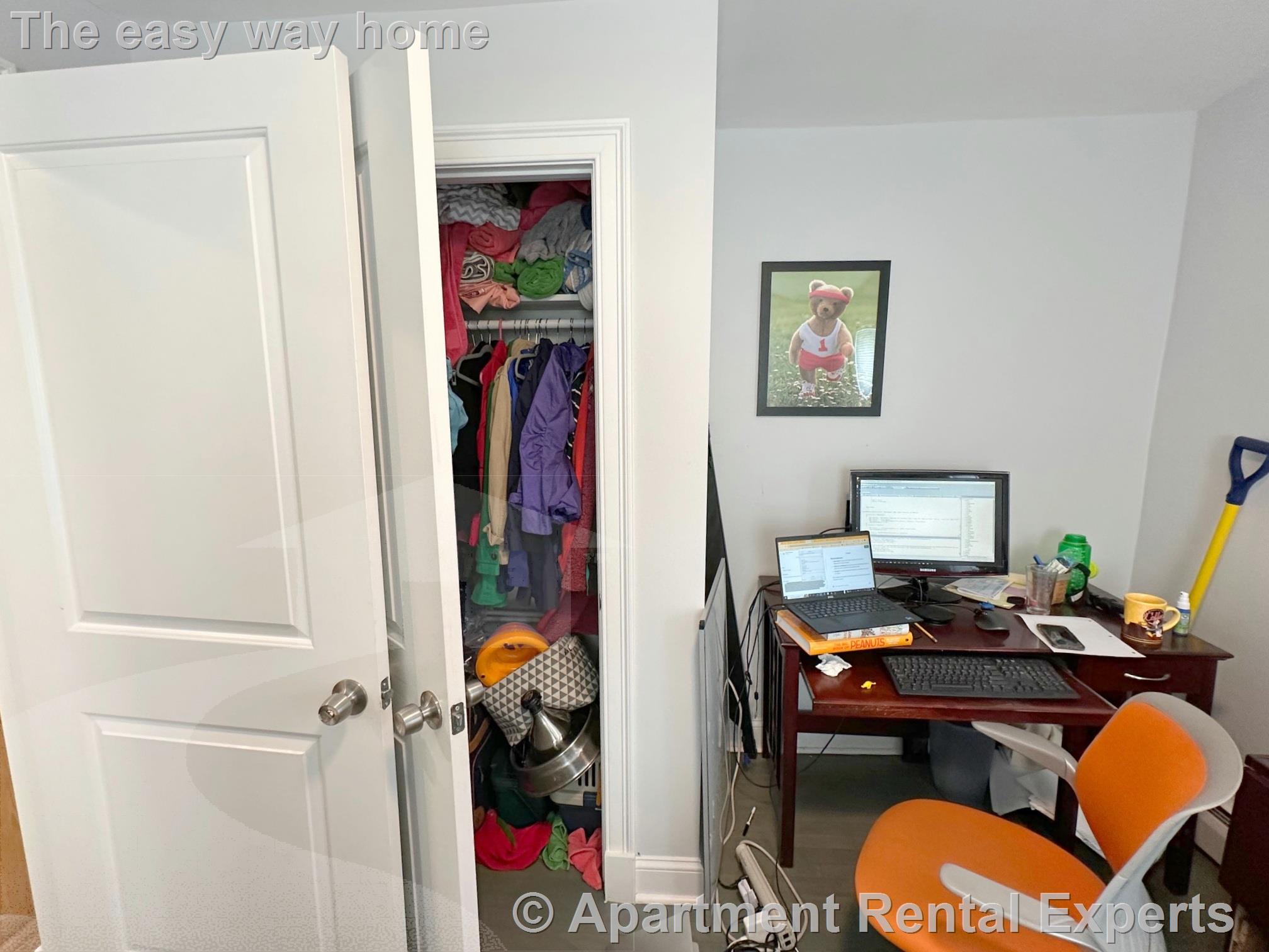 164 Charles St, East Cambridge