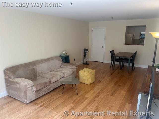 950 Massachusetts Ave, Central Square