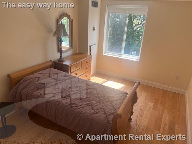 950 Massachusetts Ave, Central Square