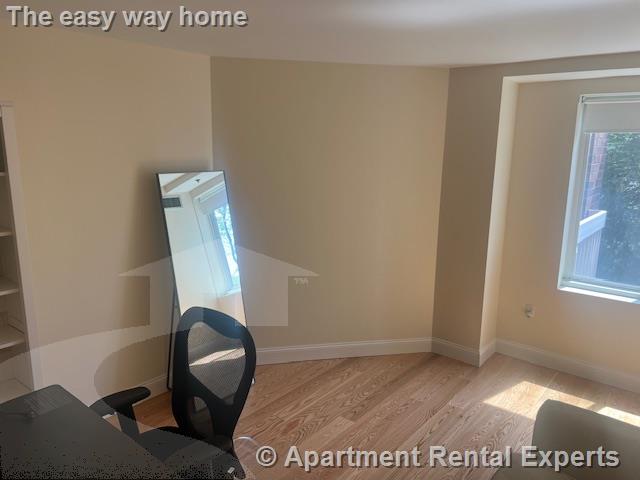 950 Massachusetts Ave, Central Square