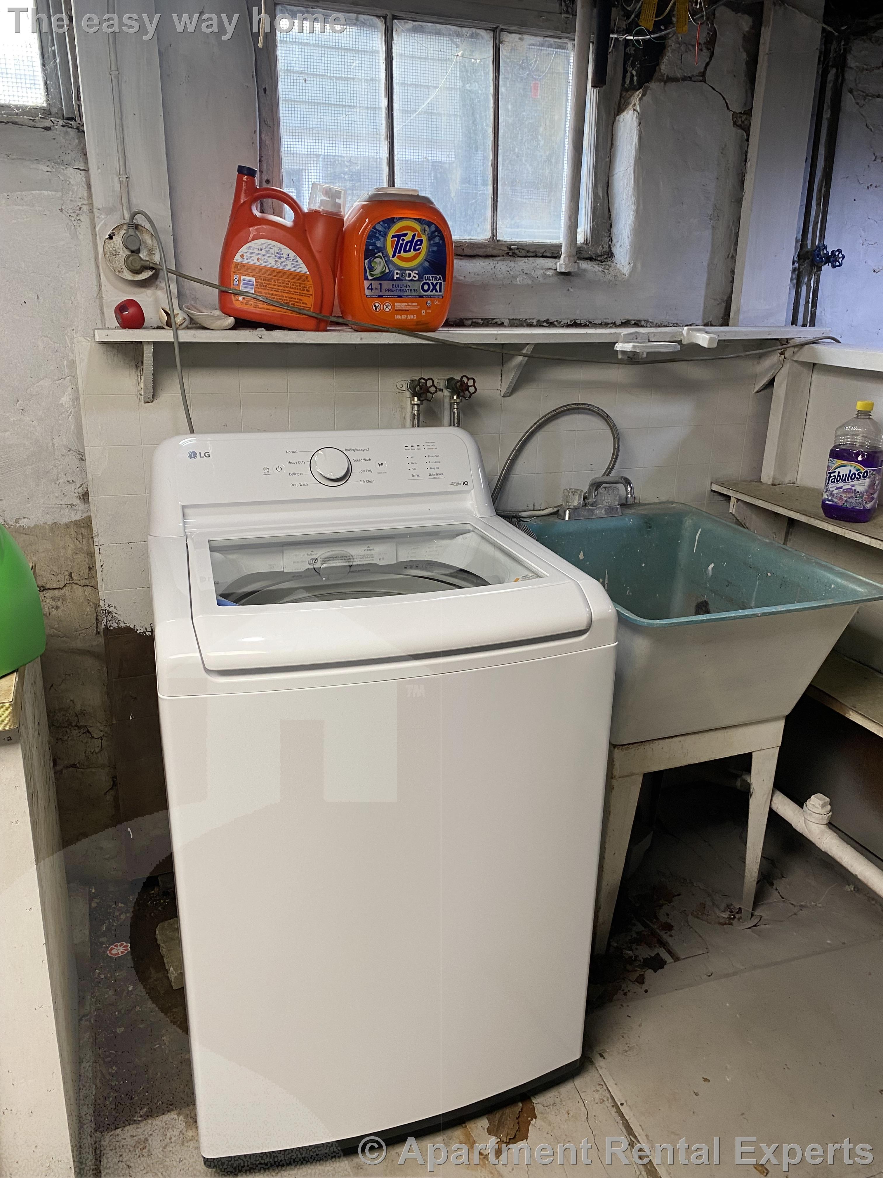 114 Highland Rd, Davis Square