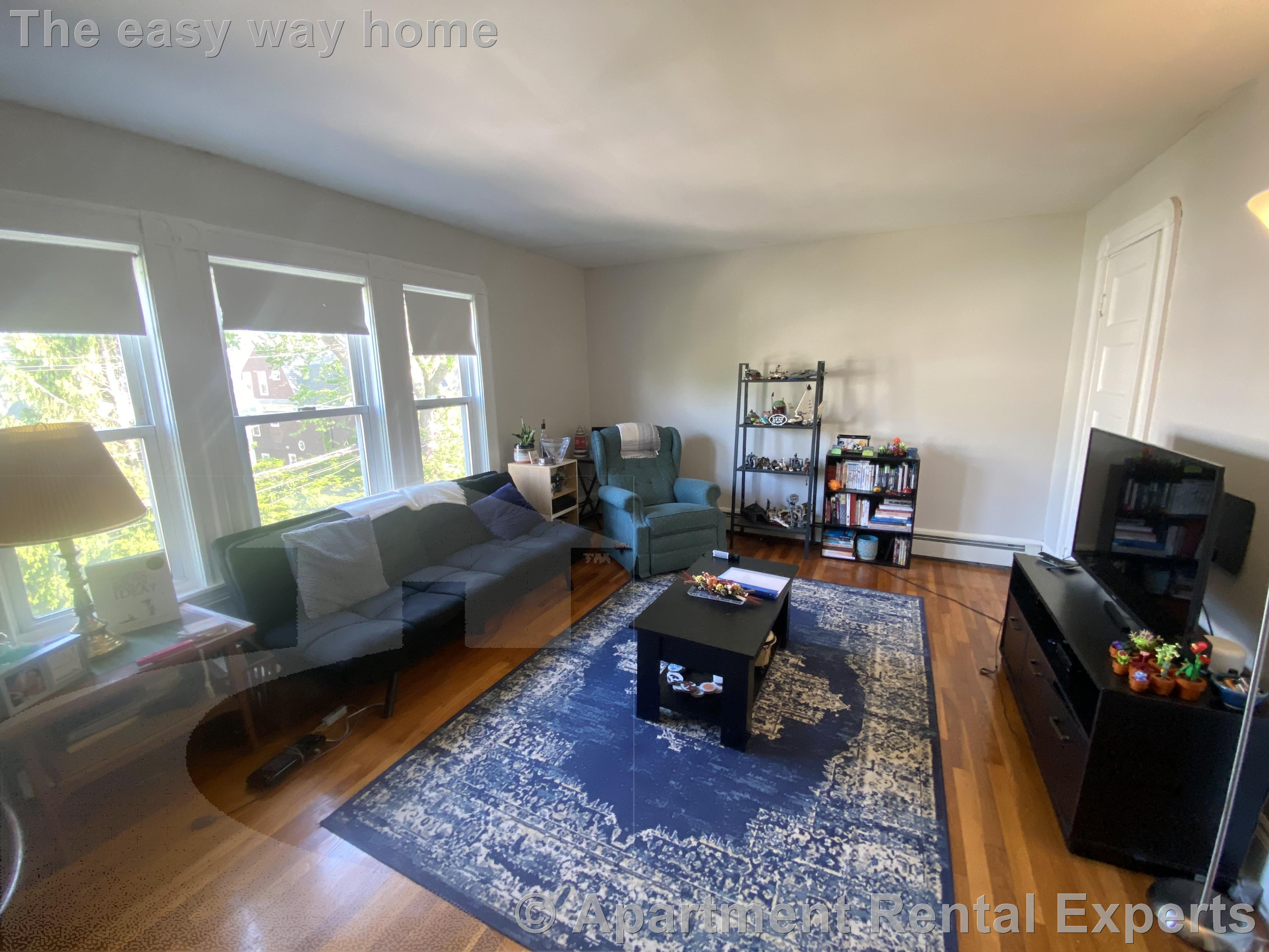 114 Highland Rd, Davis Square