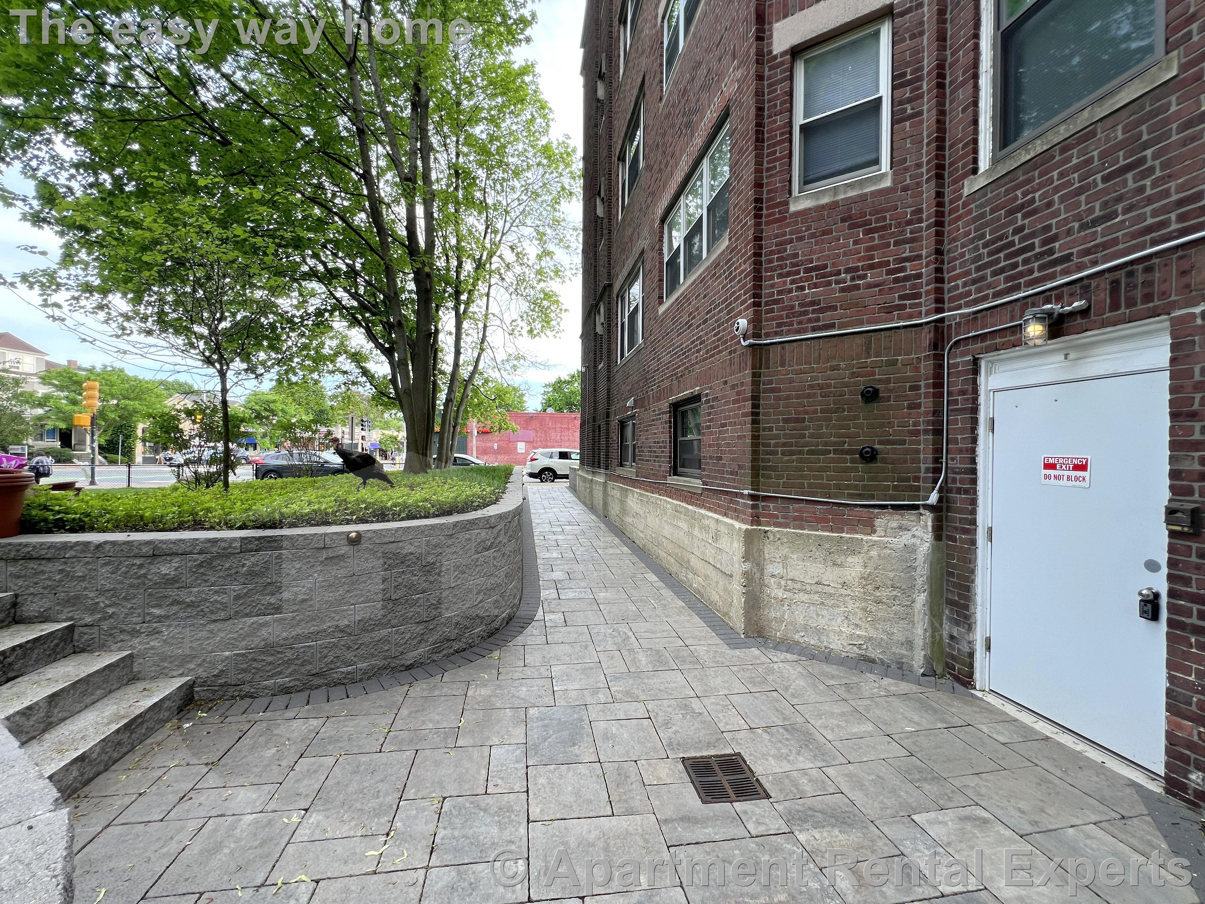 3 Linnaean St, Porter Square