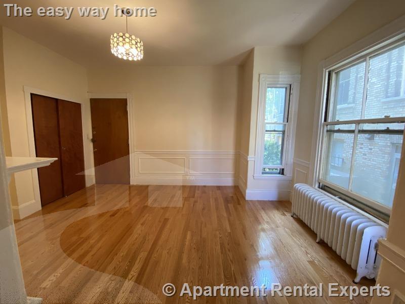 381 Harvard St, Harvard Square