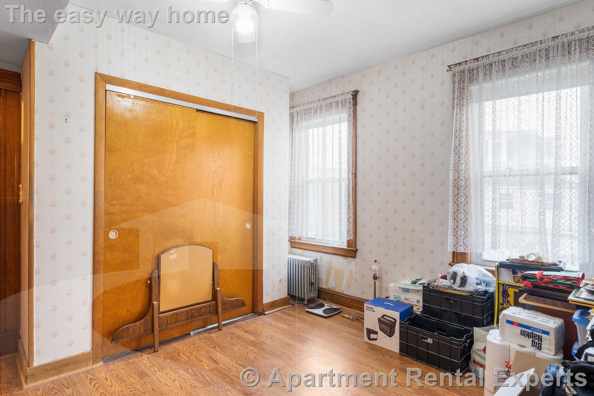 9 Stearns Ave, Tufts