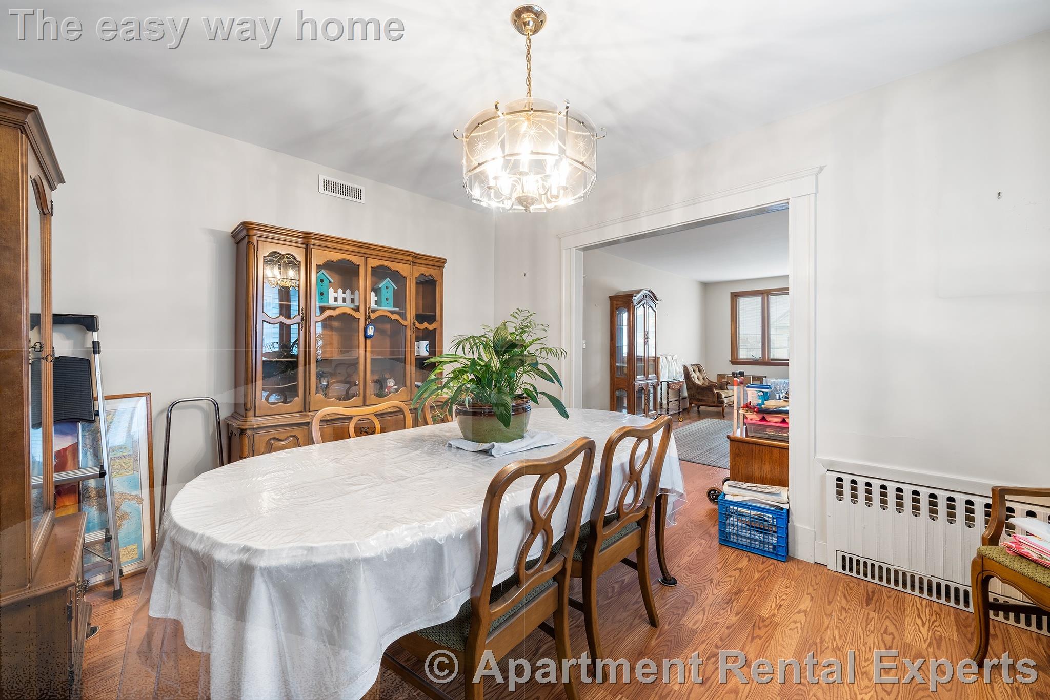 9 Stearns Ave, Tufts