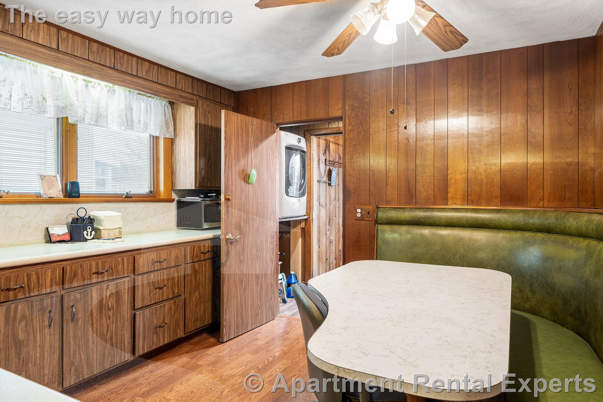 9 Stearns Ave, Tufts