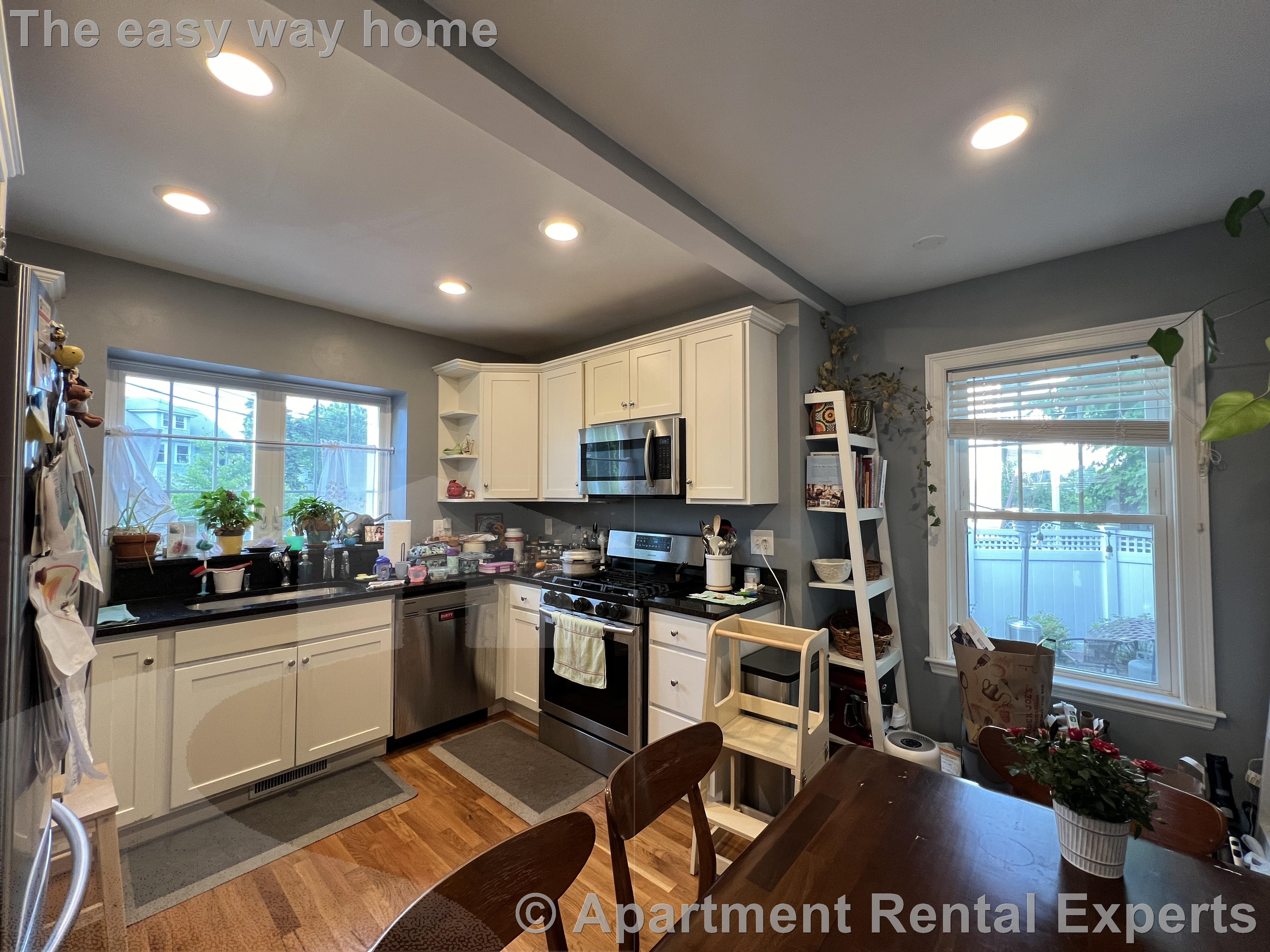 48 Maynard St, Arlington Center