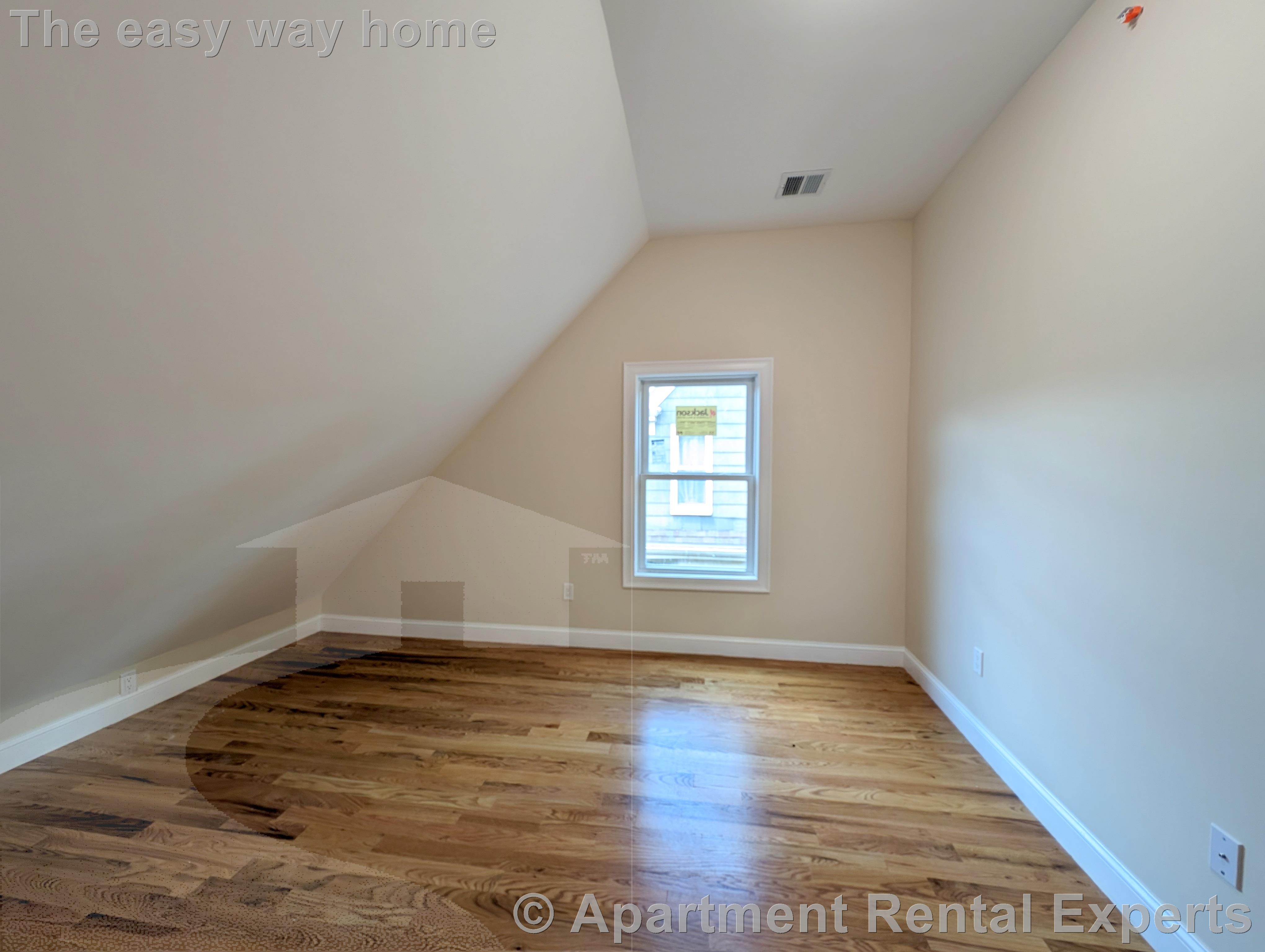 22 Holyoke Rd, Porter Square