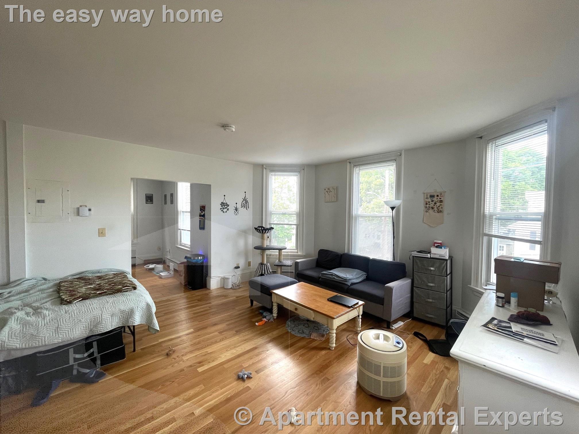 14 Chestnut St, Malden Center