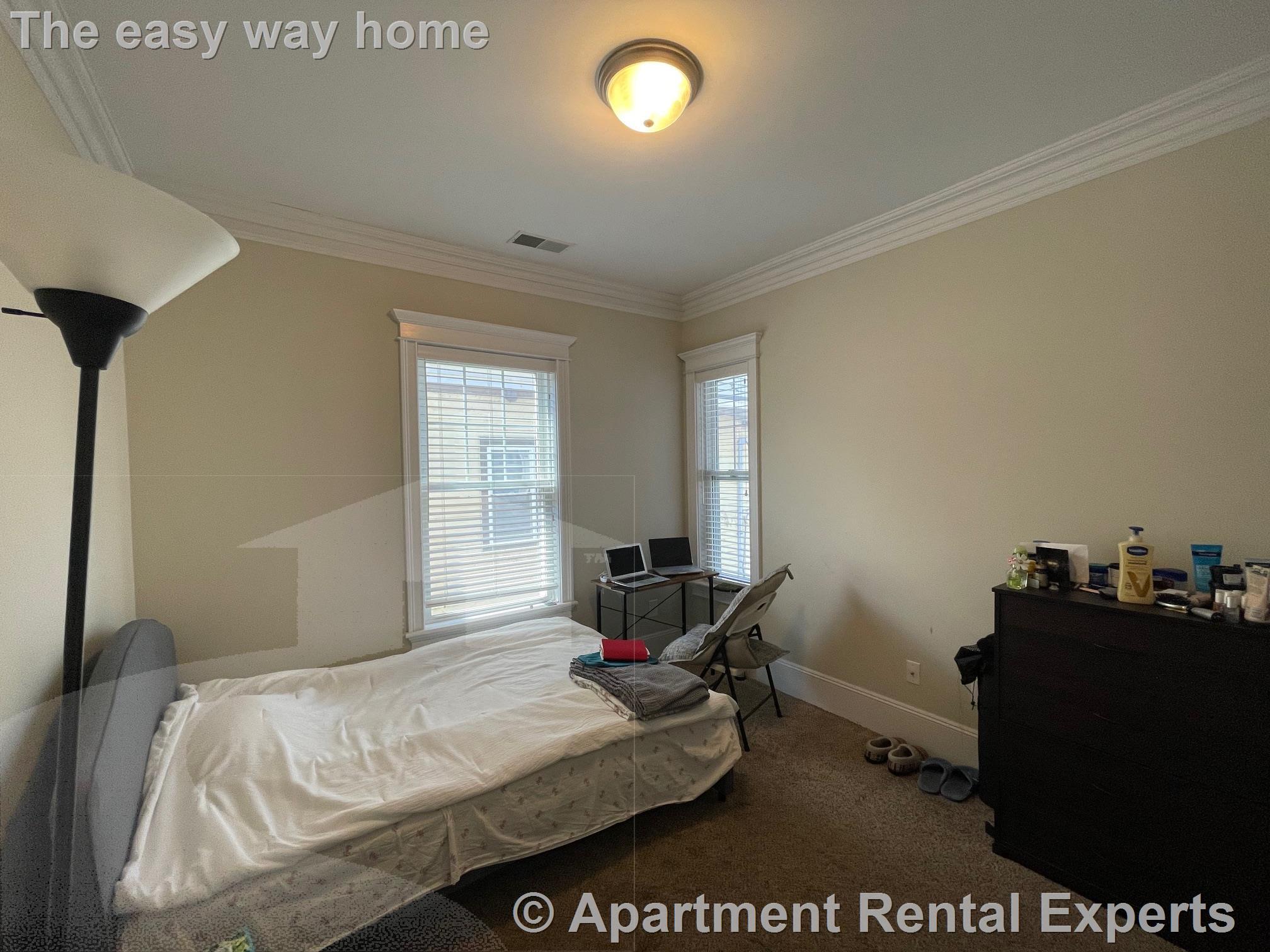 15 Hall Ave, Davis Square