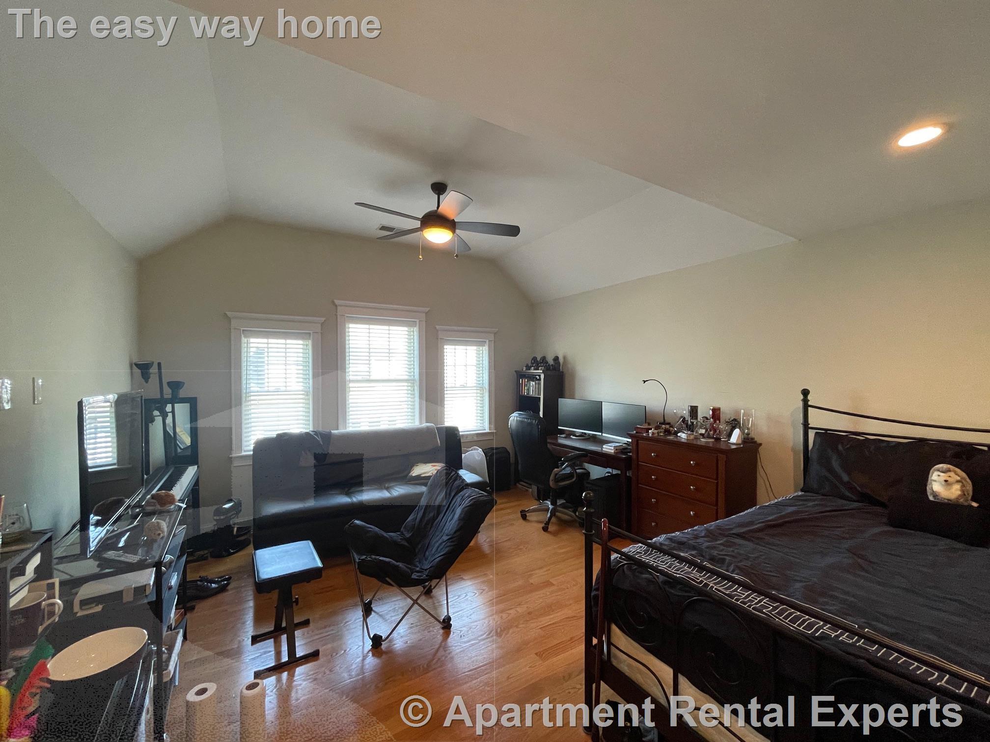 15 Hall Ave, Davis Square