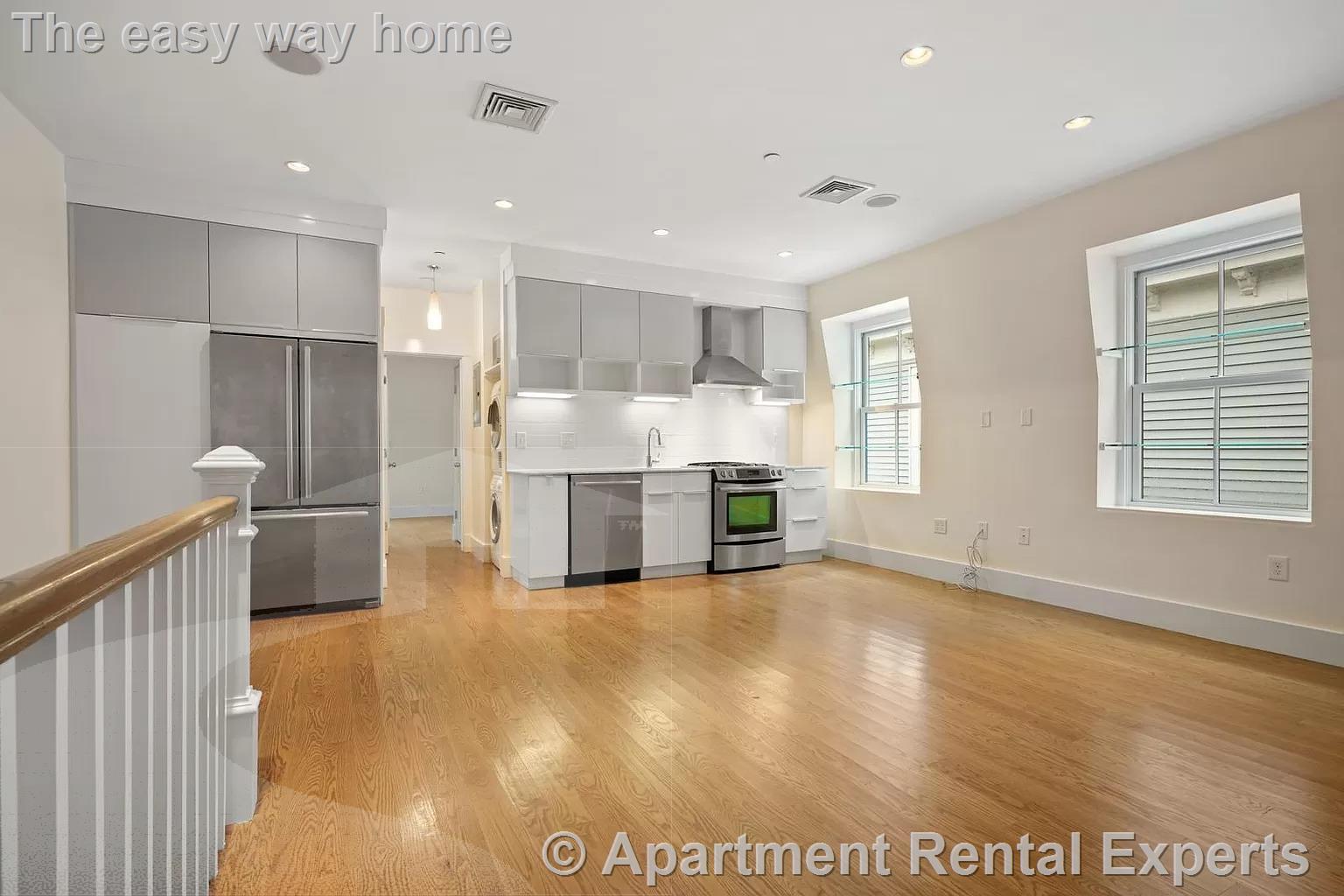 11 Boardman St, Central Square