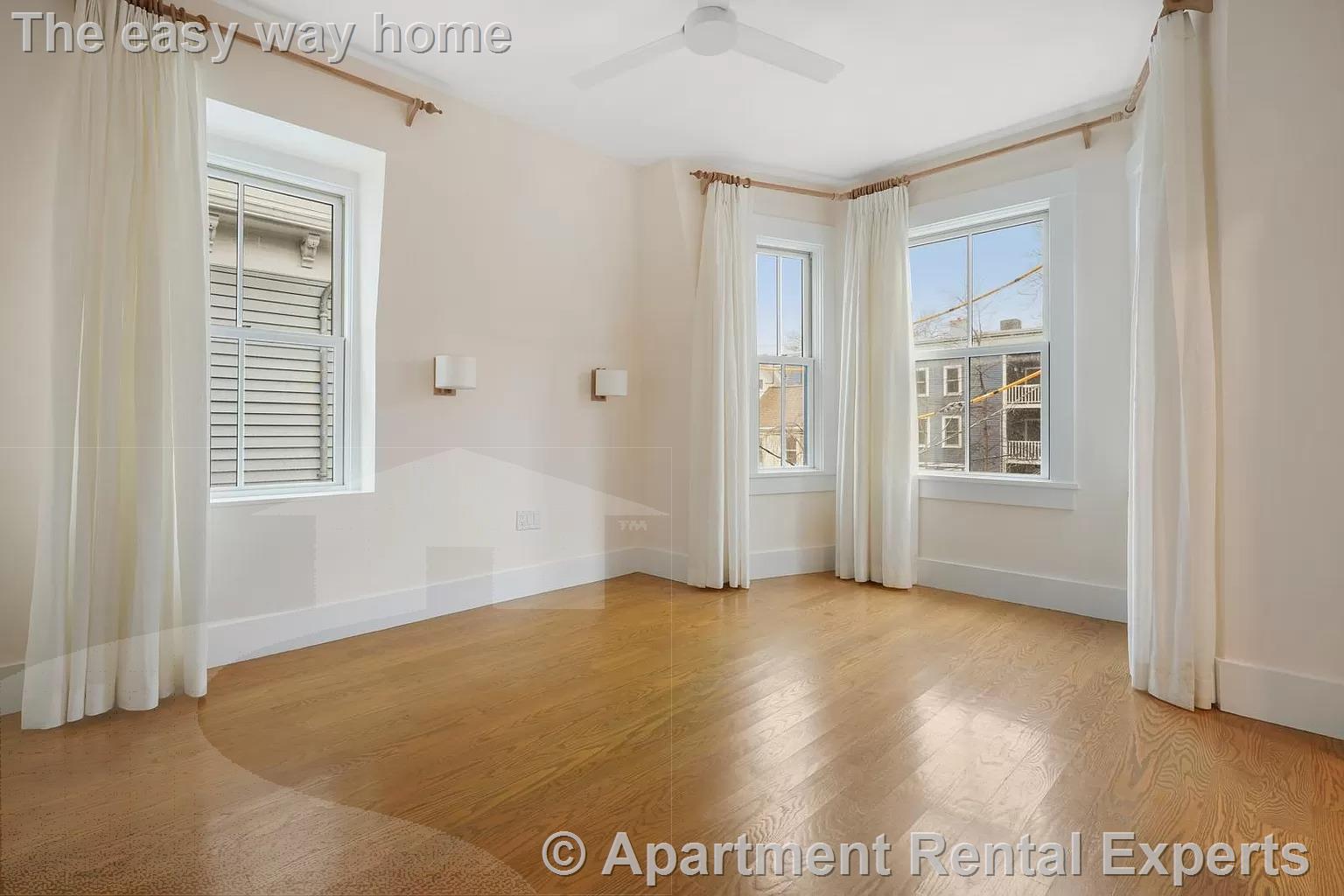 11 Boardman St, Central Square