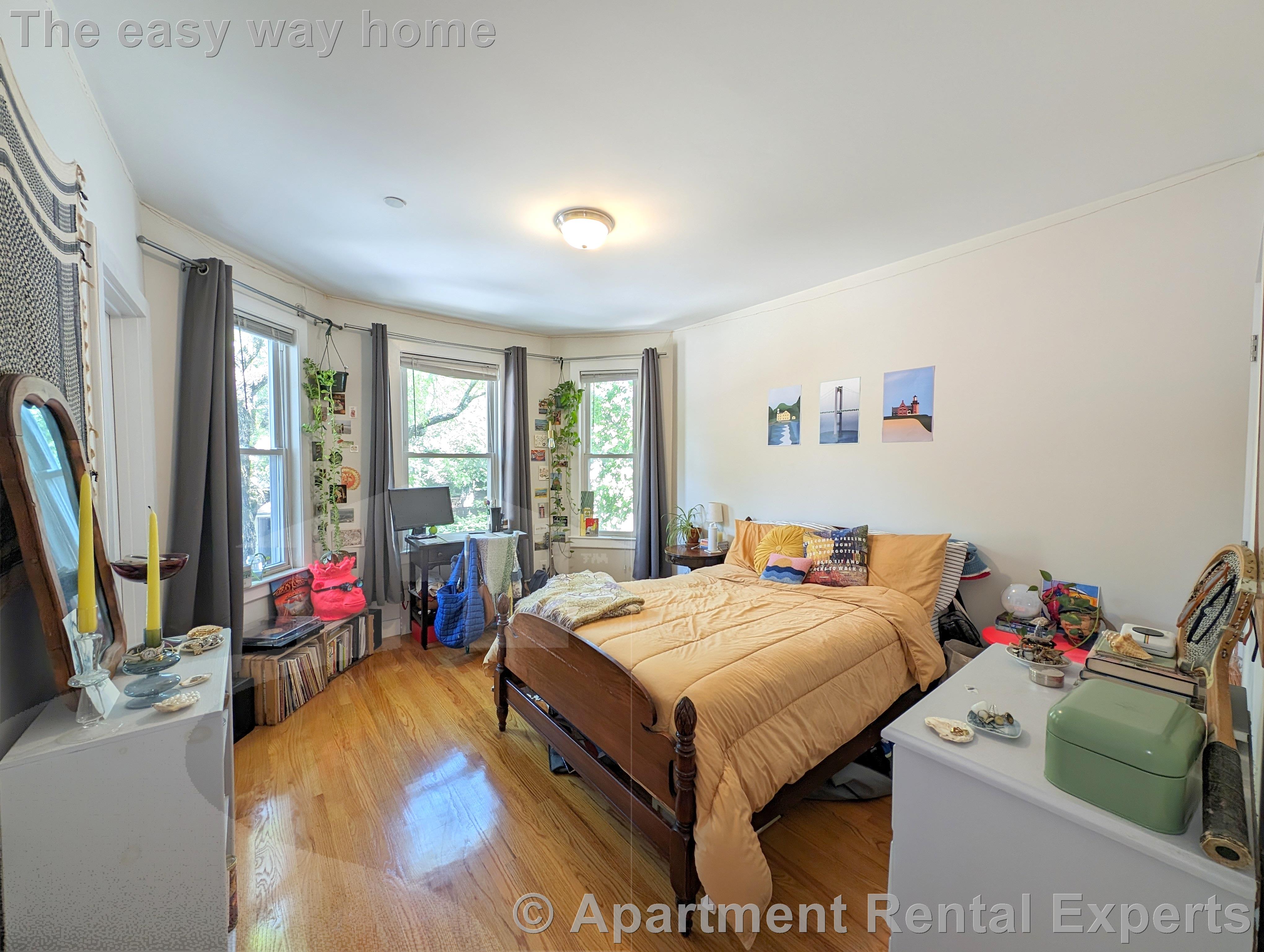 306 Western Ave, Central Square