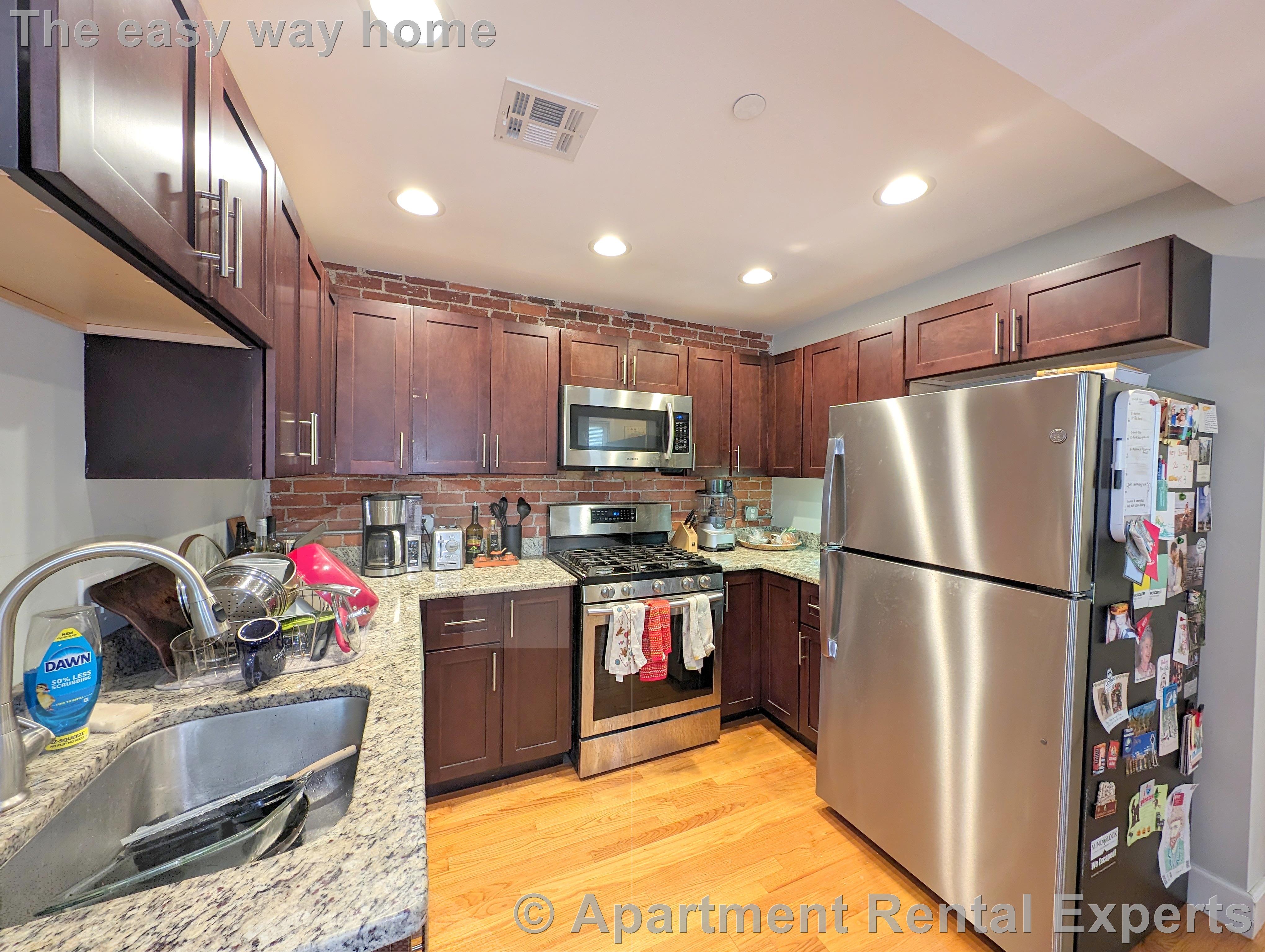 306 Western Ave, Central Square