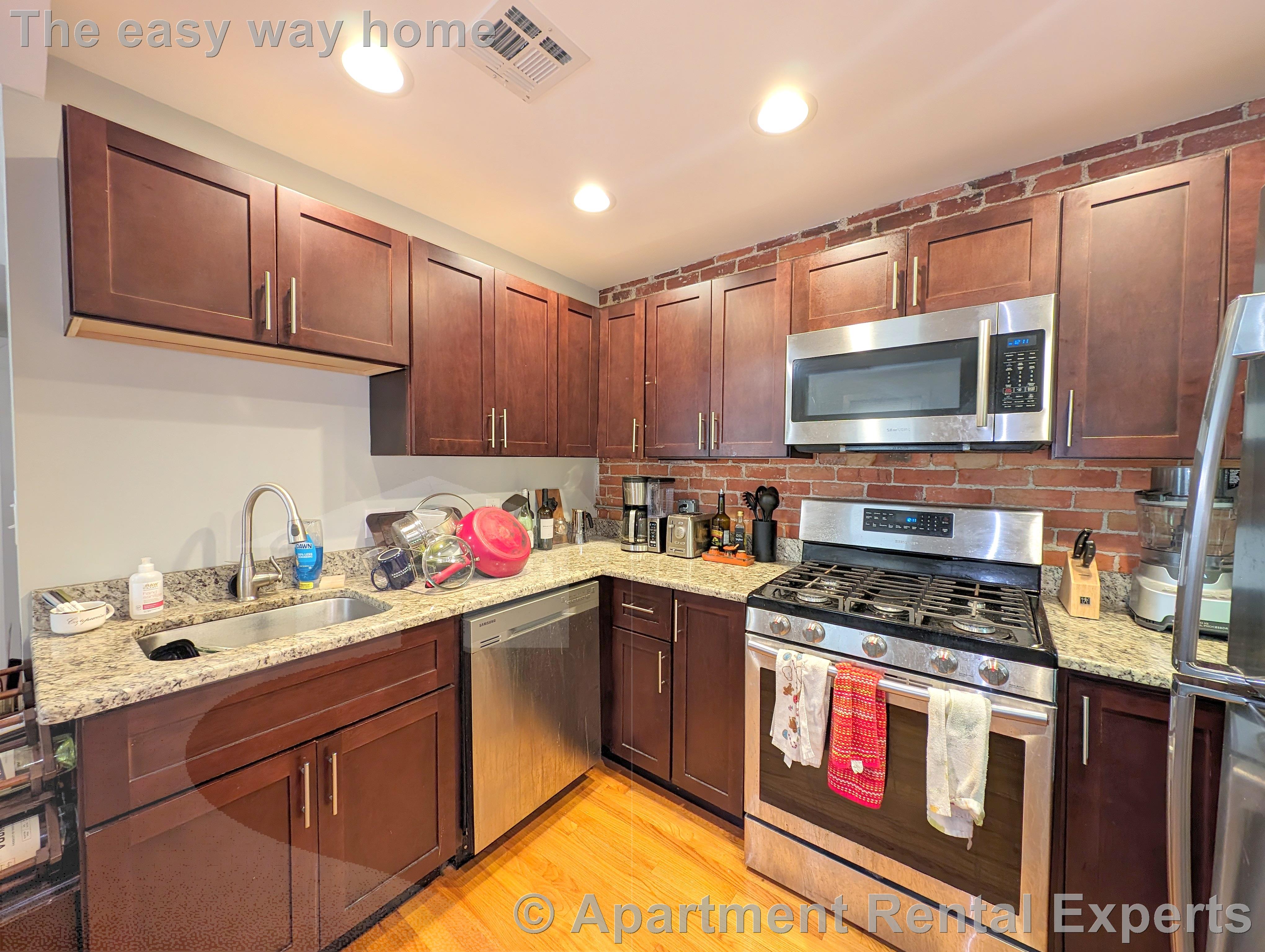 306 Western Ave, Central Square