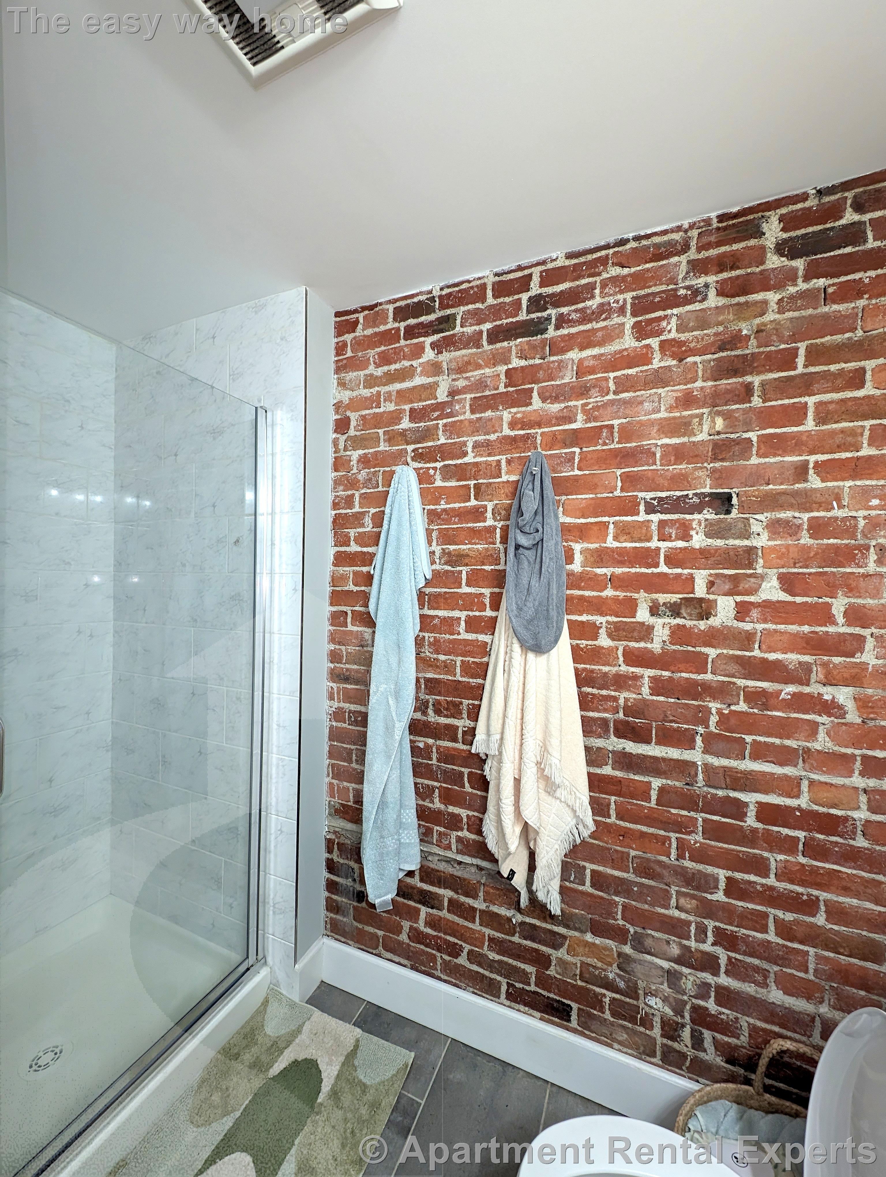 306 Western Ave, Central Square