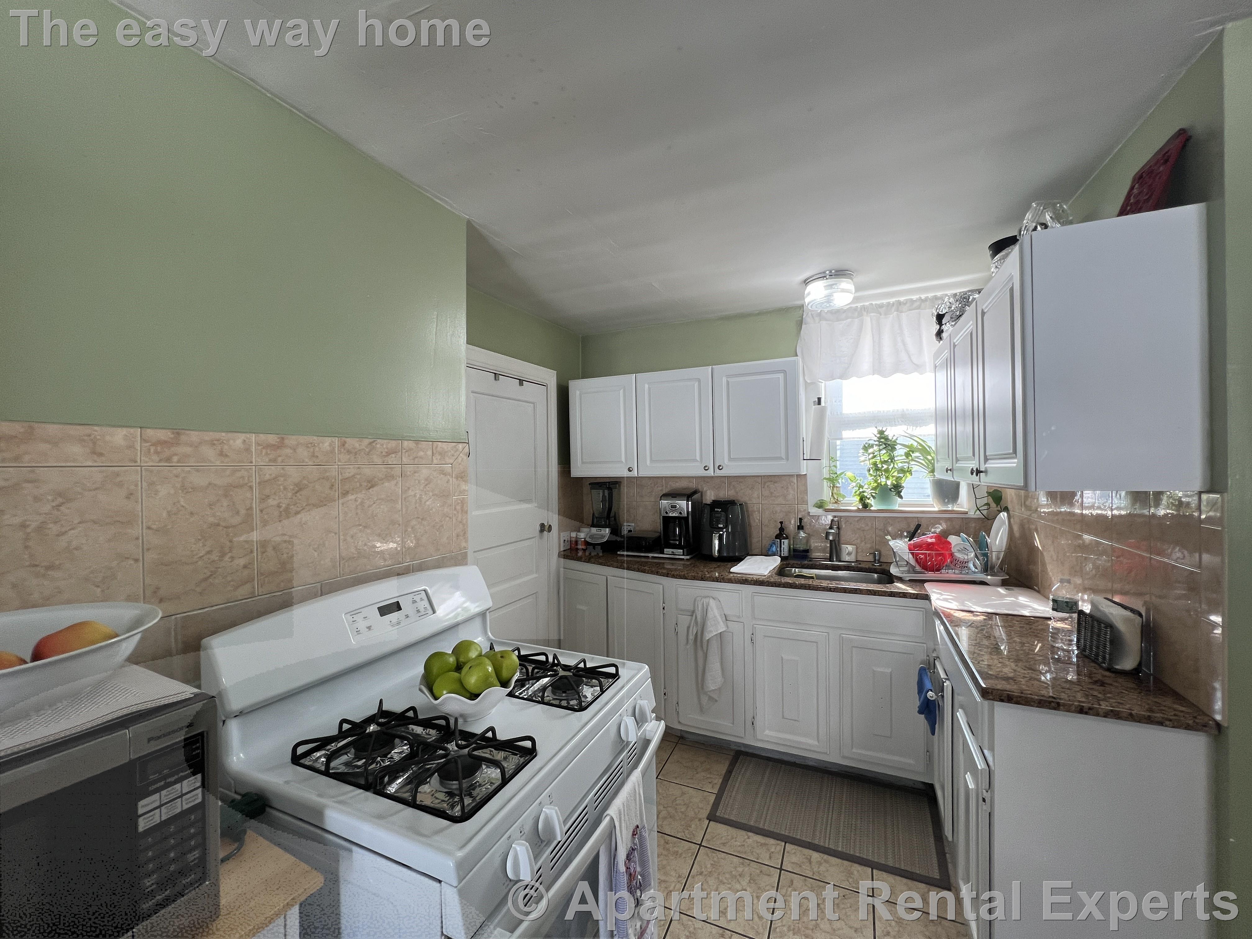 22 Bonair St, East Somerville