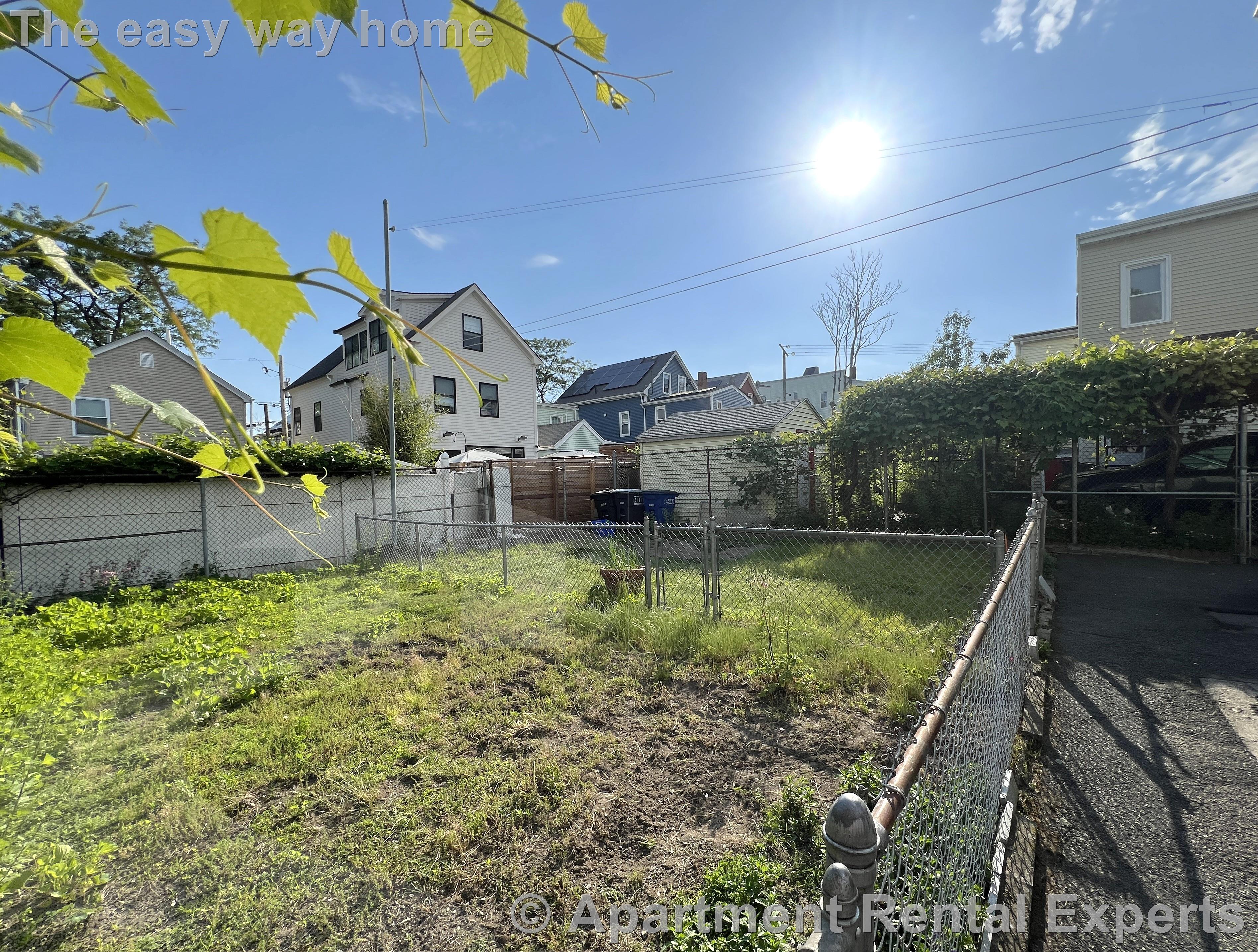 22 Bonair St, East Somerville