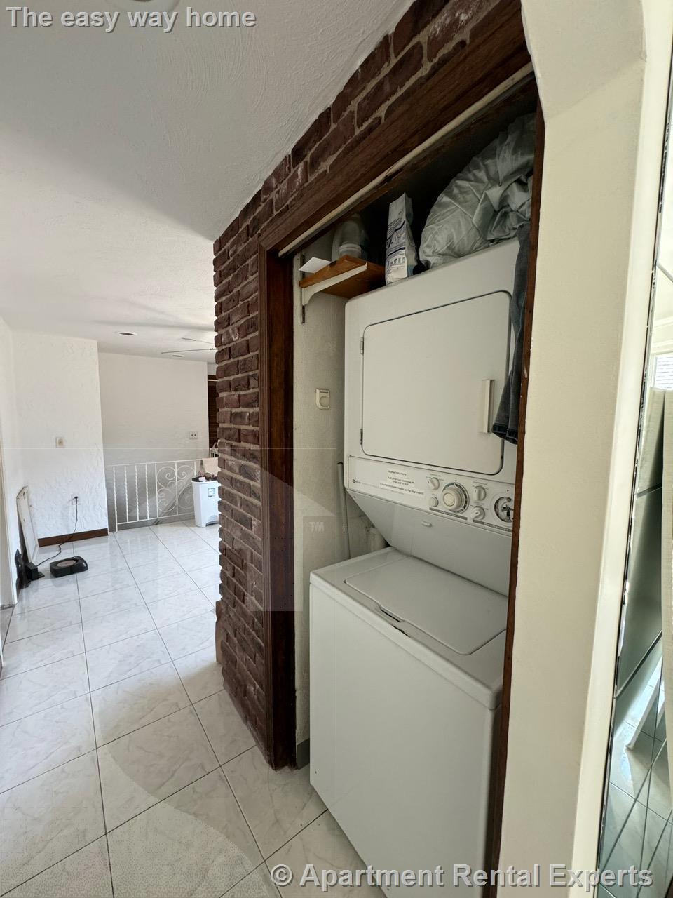 19 Mason St, Teele Square