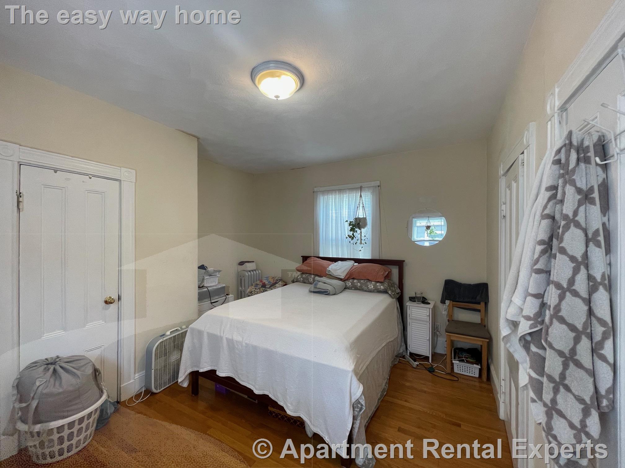 73A Dover St, Davis Square