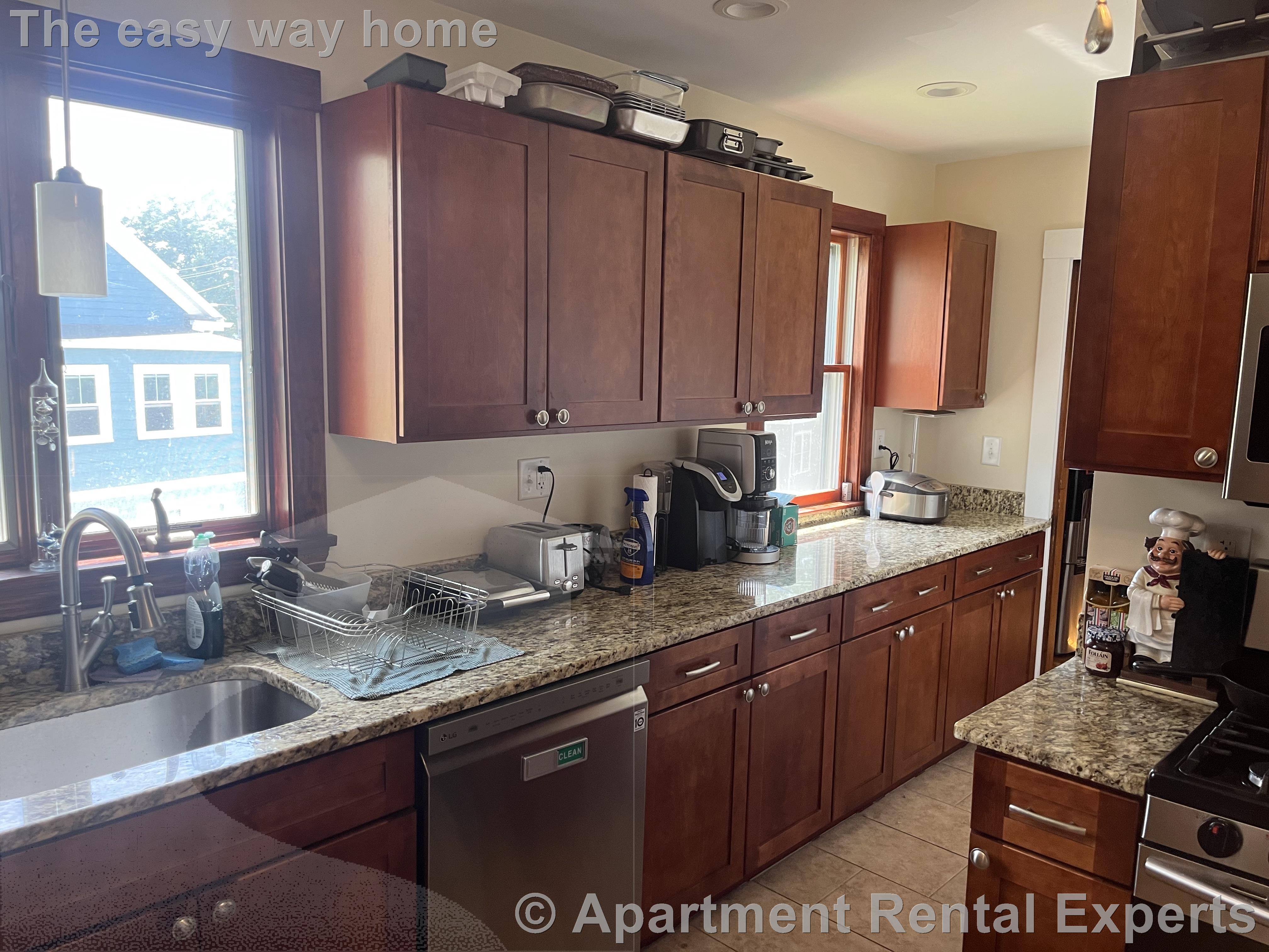 12 Murray Hill Rd, North Cambridge