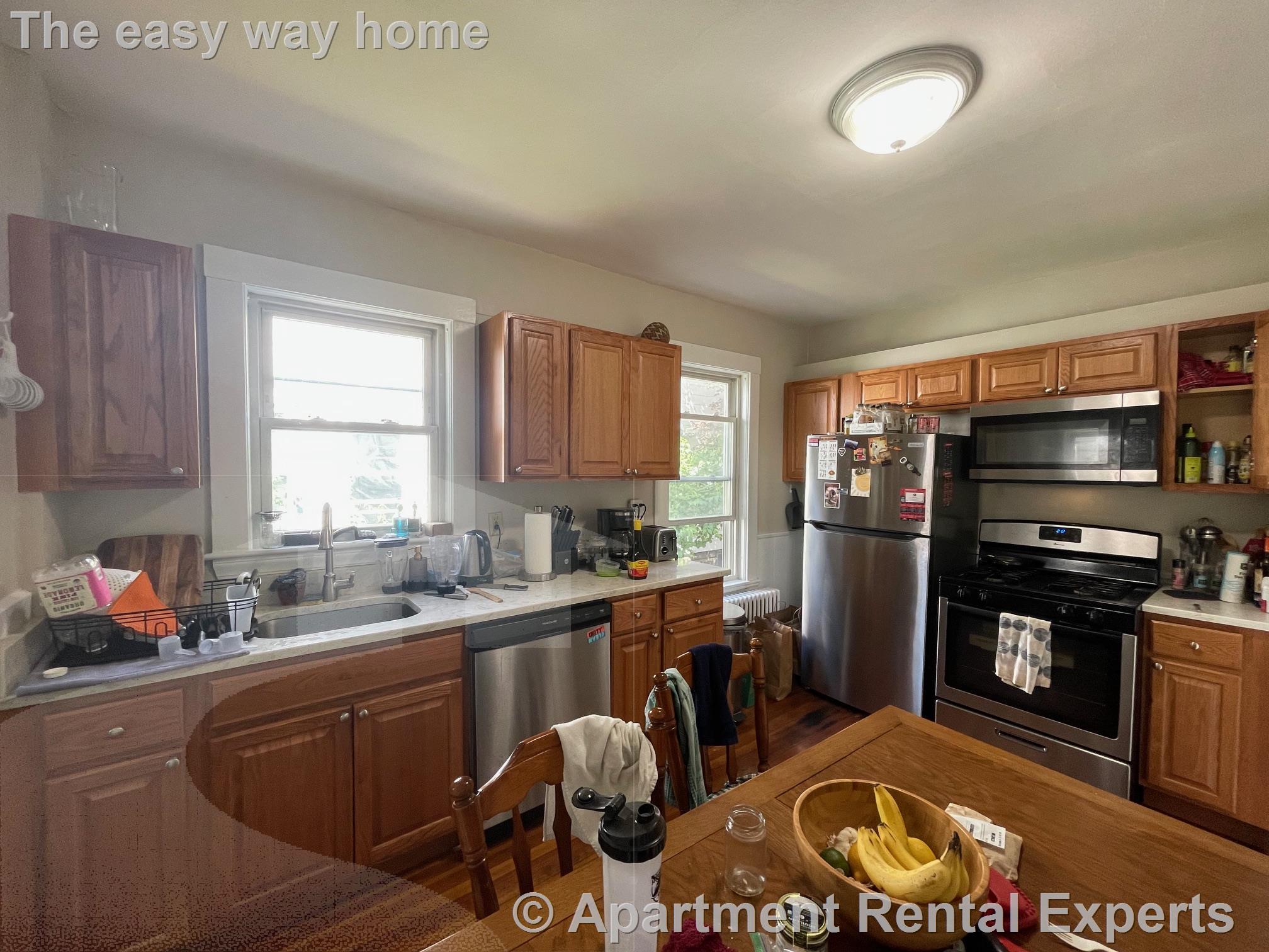 12 Burnham St, Davis Square