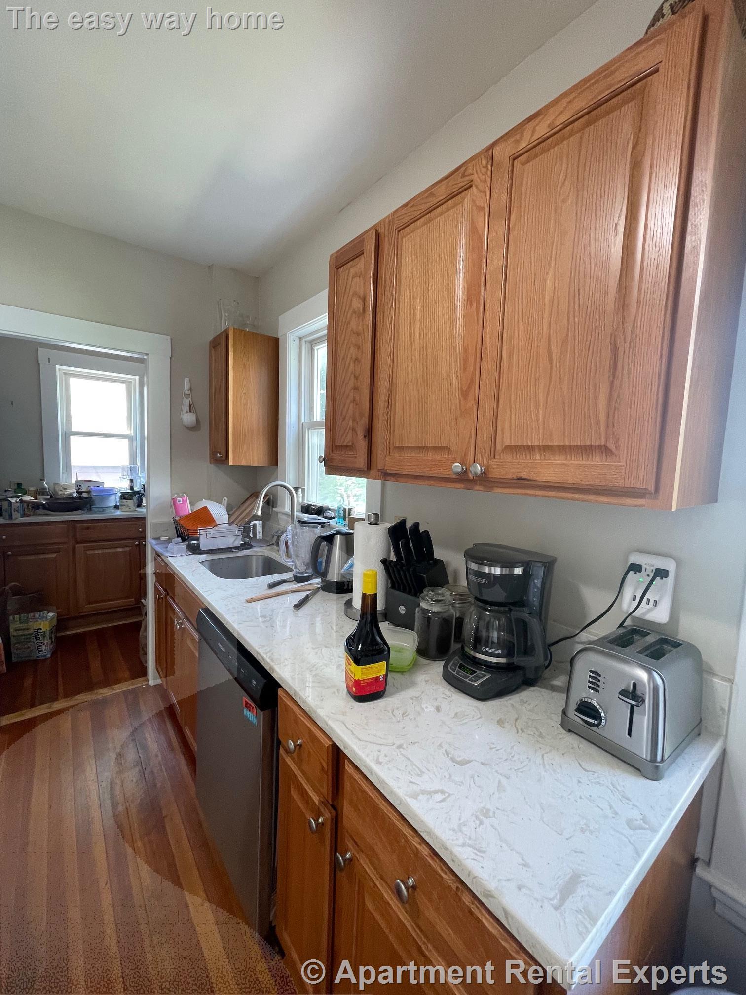 12 Burnham St, Davis Square