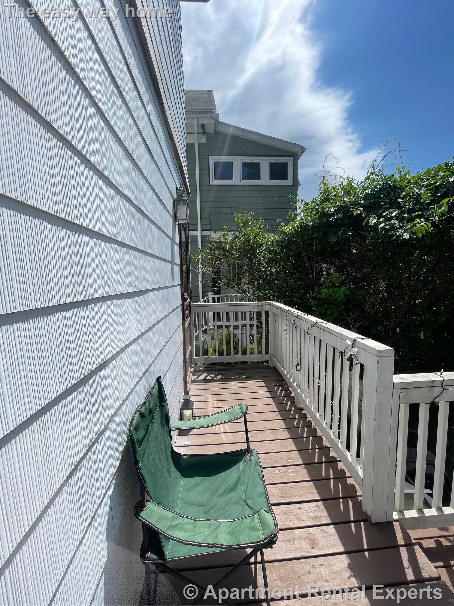 12 Burnham St, Davis Square