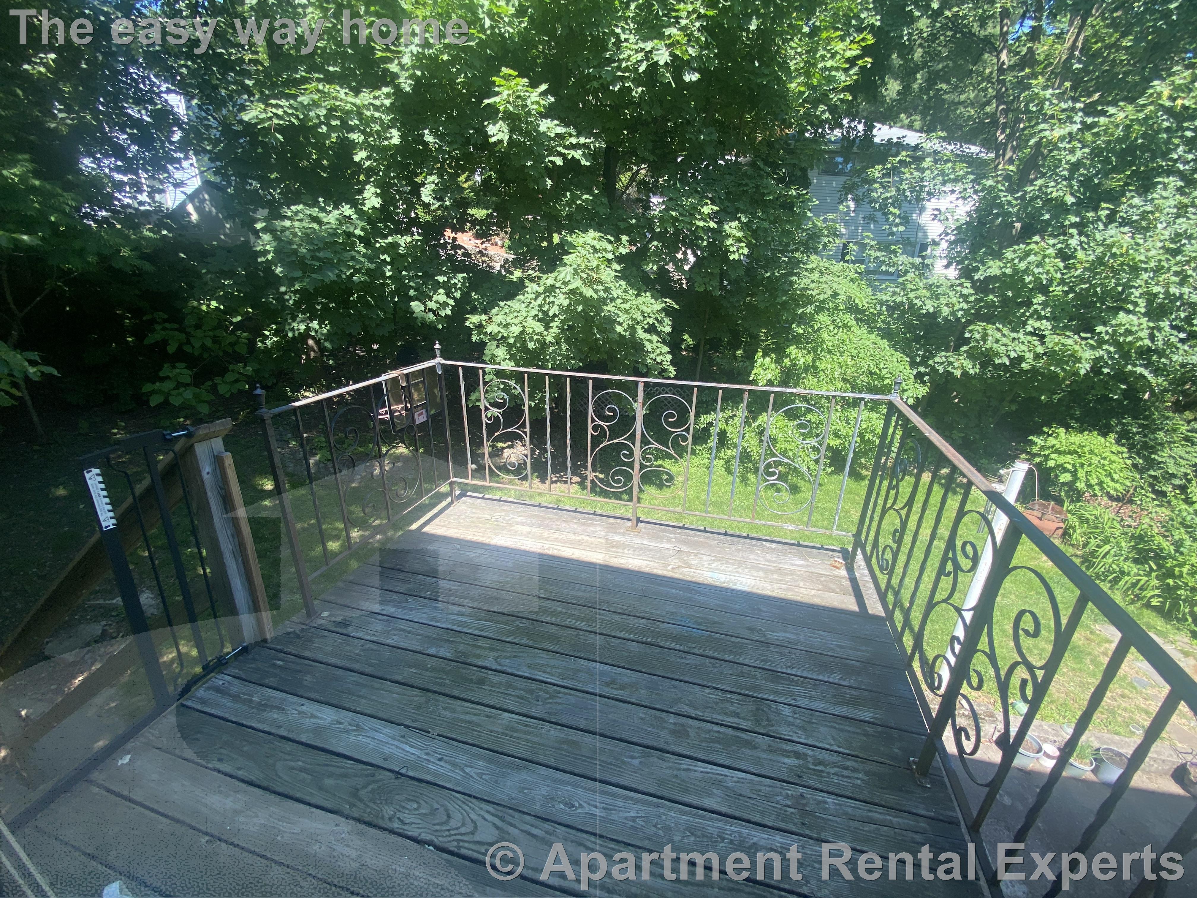 201 Forest St, Arlington Heights