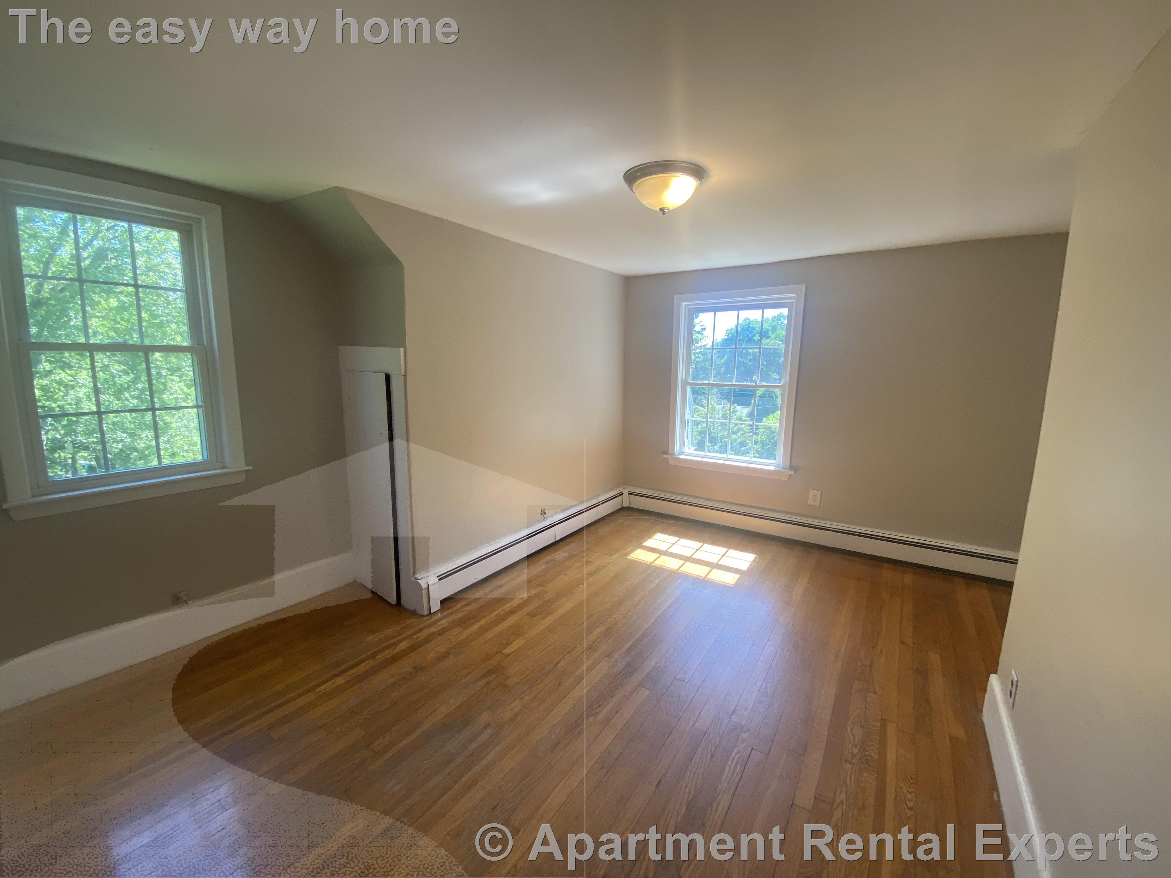 201 Forest St, Arlington Heights