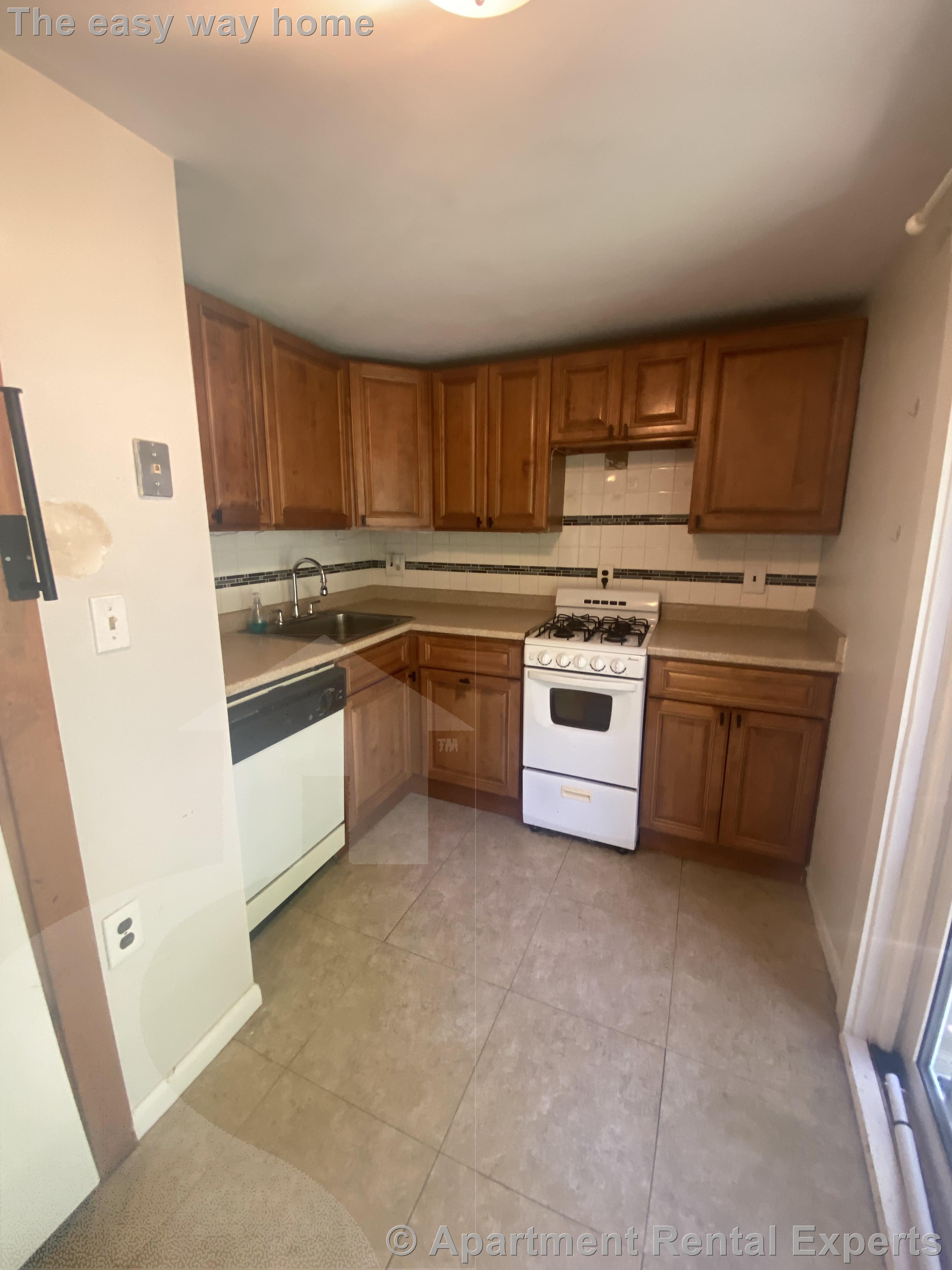 201 Forest St, Arlington Heights