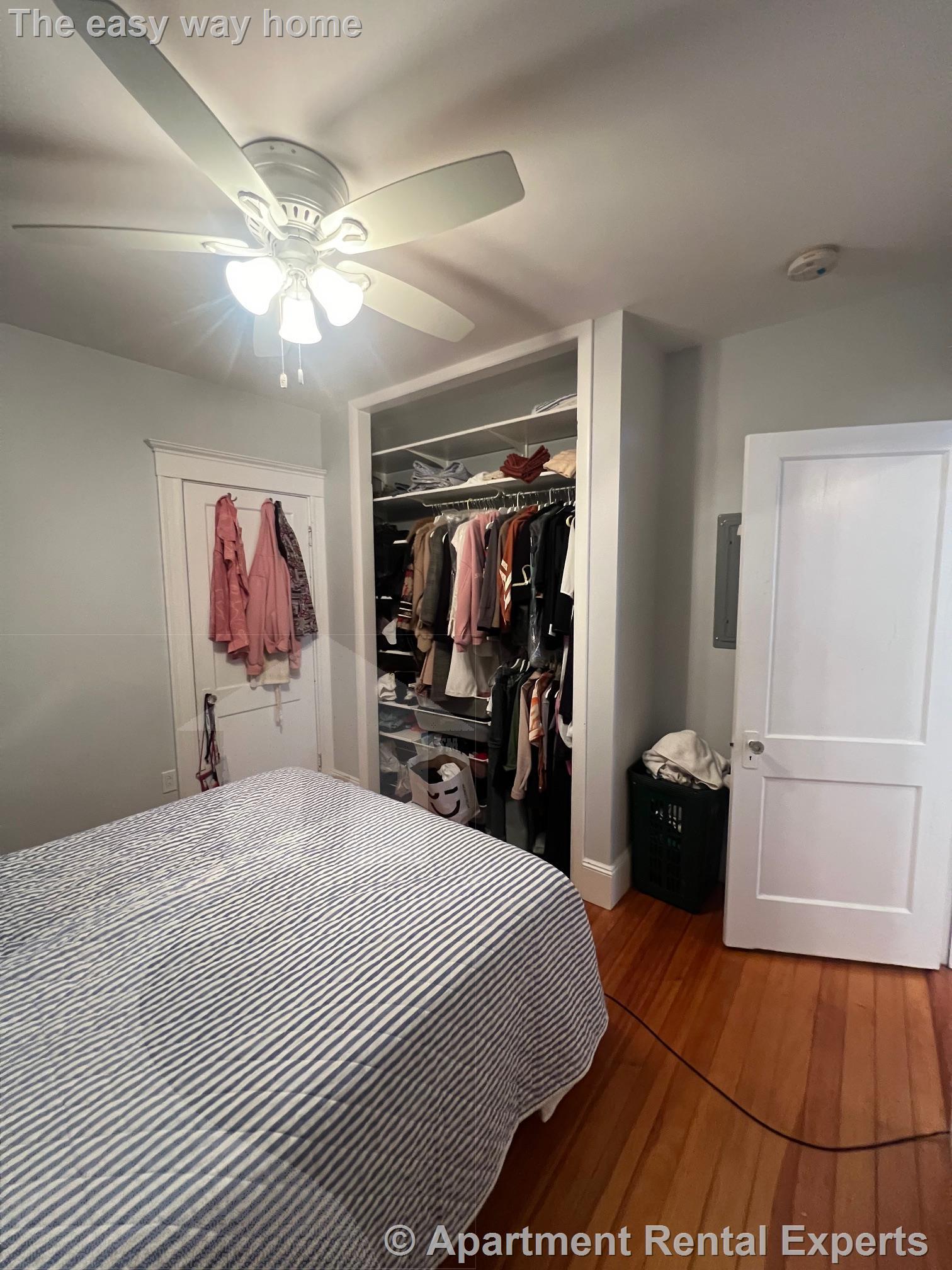 33 Frederick Ave, Tufts